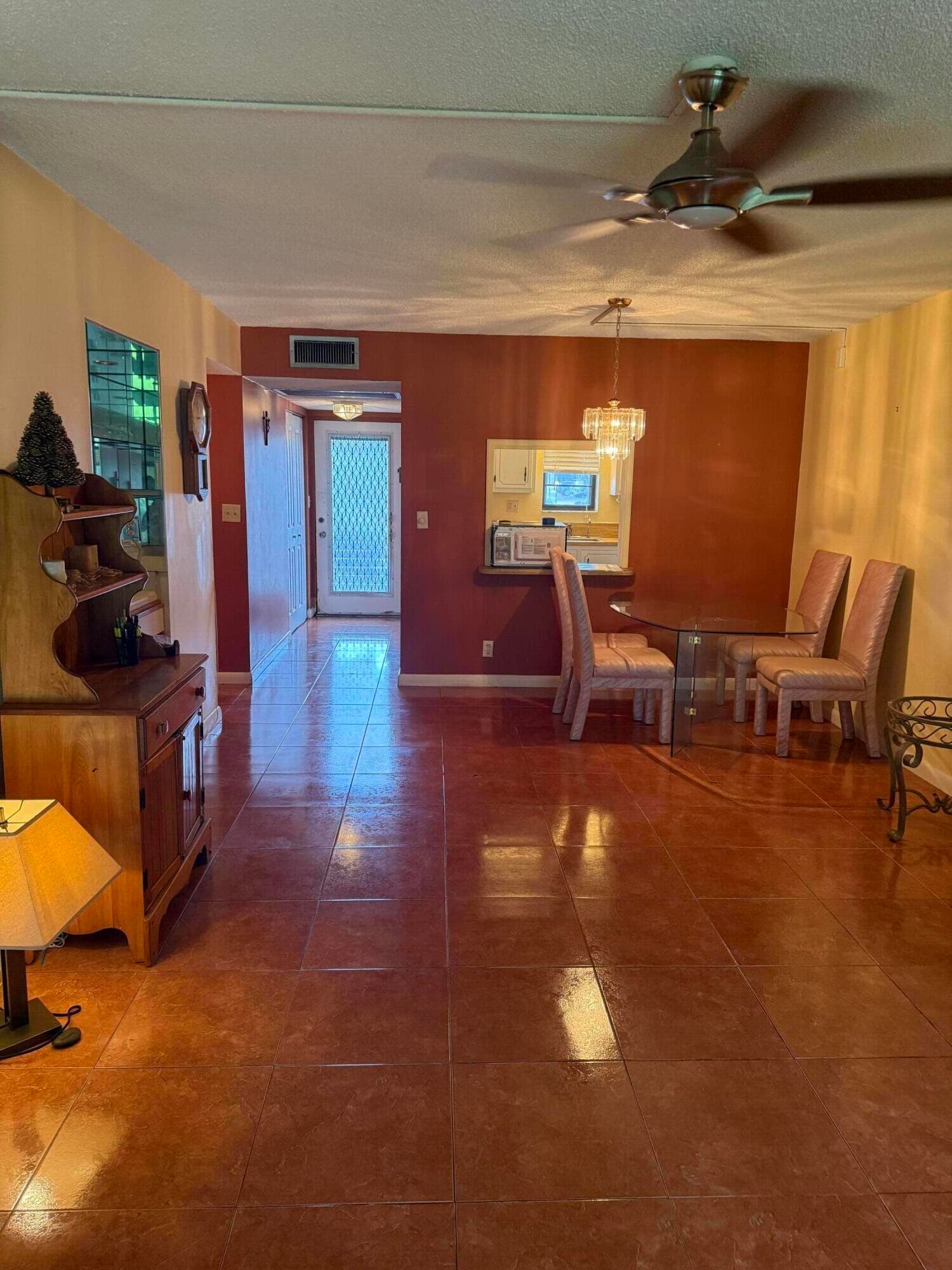 9440 SW 8th Street 110, Boca Raton, FL 33428