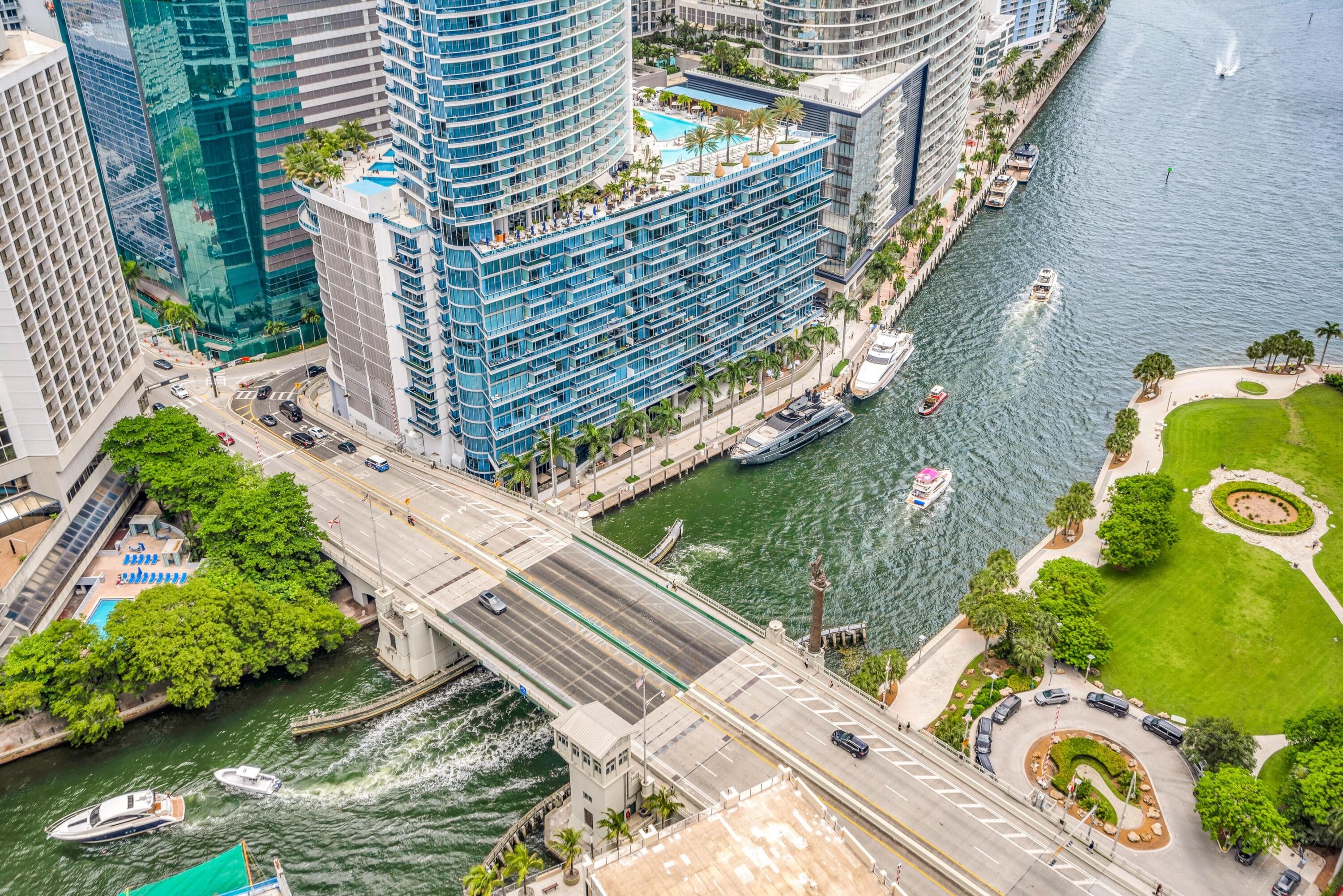 77 SE 5th Street 2415, Miami, FL 33131 36