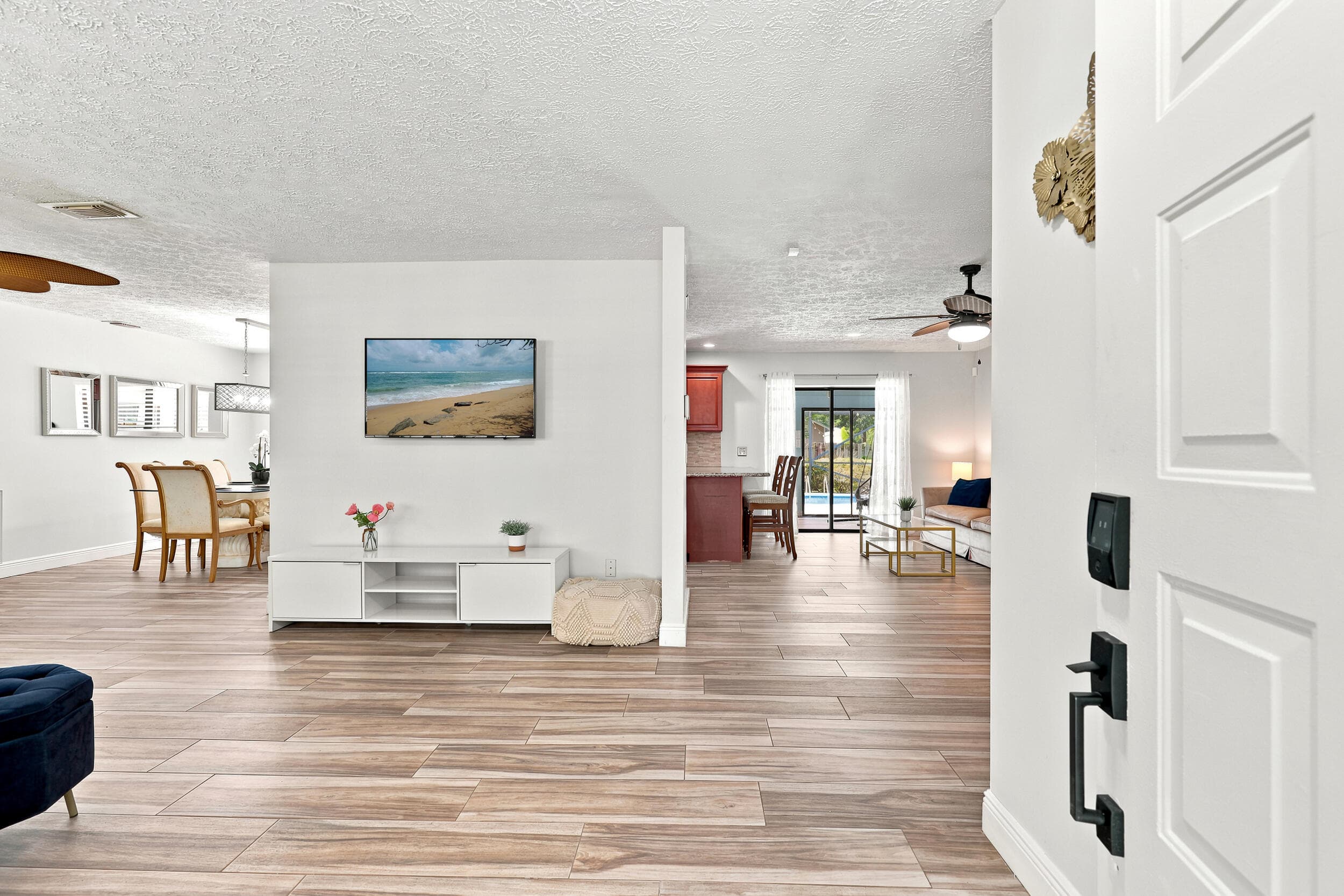 2526 SE Victory Avenue, Port St. Lucie, FL 34952 4