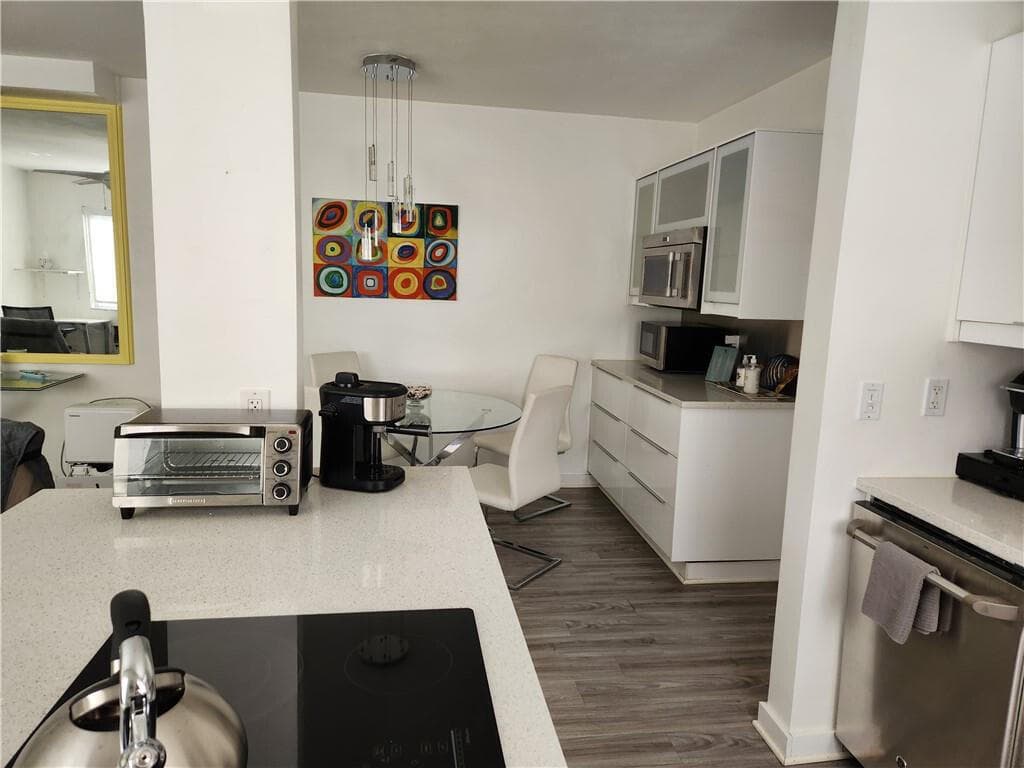 624 Antioch Avenue 18, Fort Lauderdale, FL 33304 7