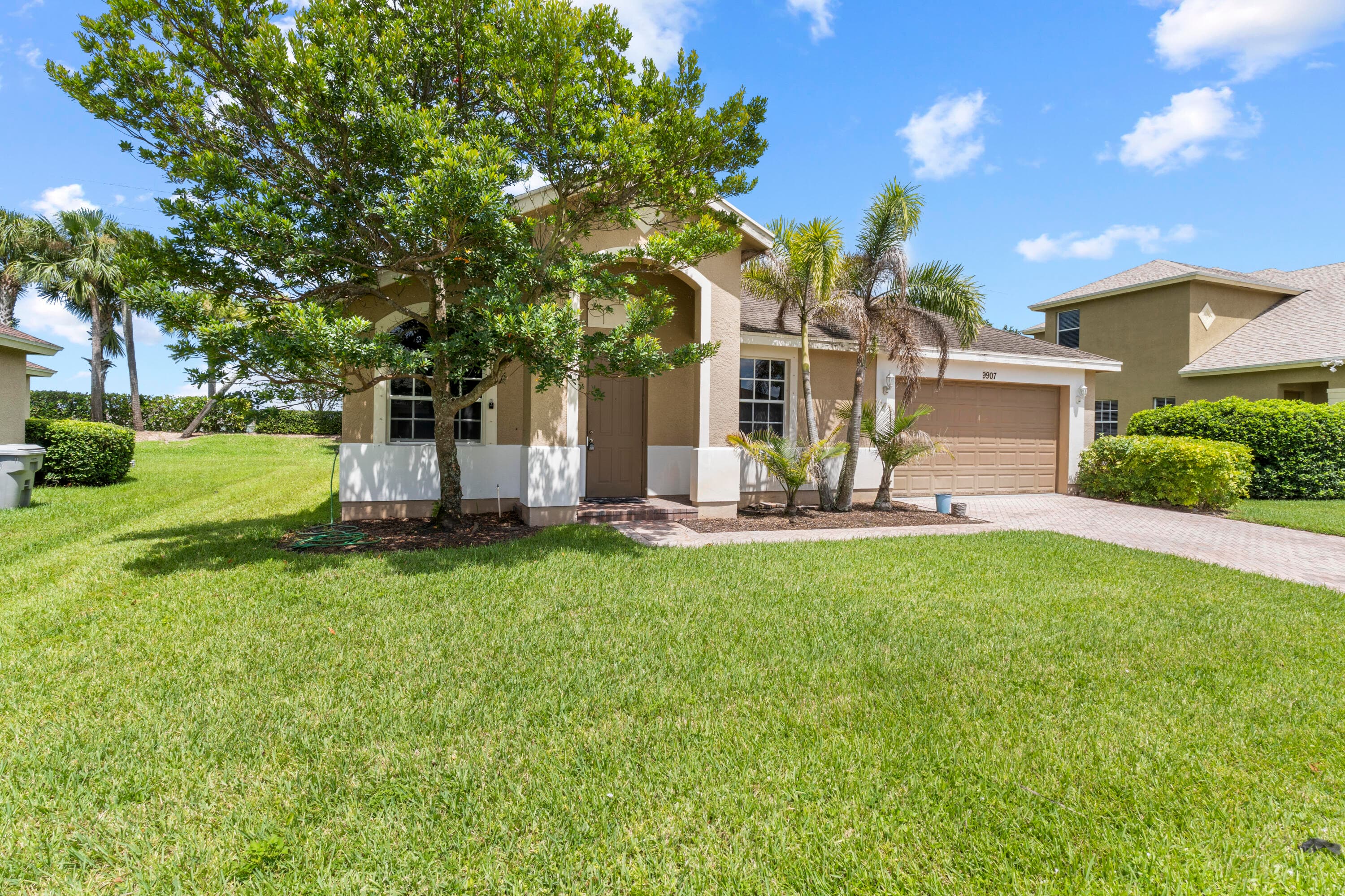 9907 E Verona Circle, Vero Beach, FL 32966 27