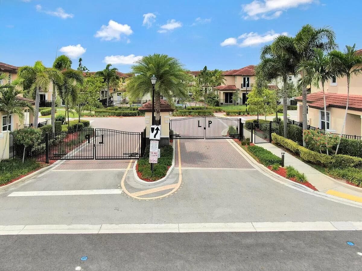 6960 Long Pine Circle, Coconut Creek, FL 33073 37