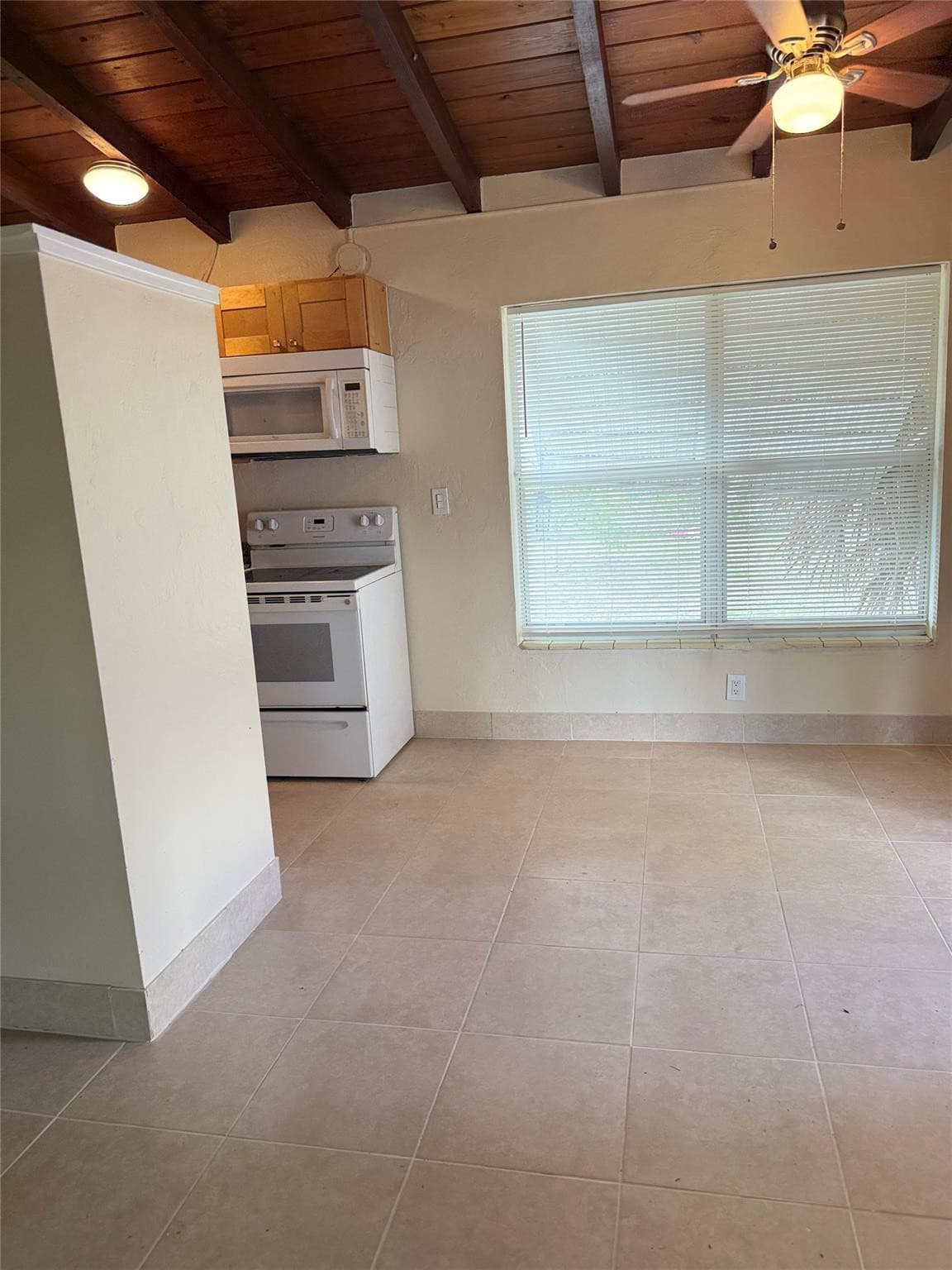 605 SW 22nd Avenue, Fort Lauderdale, FL 33312 11