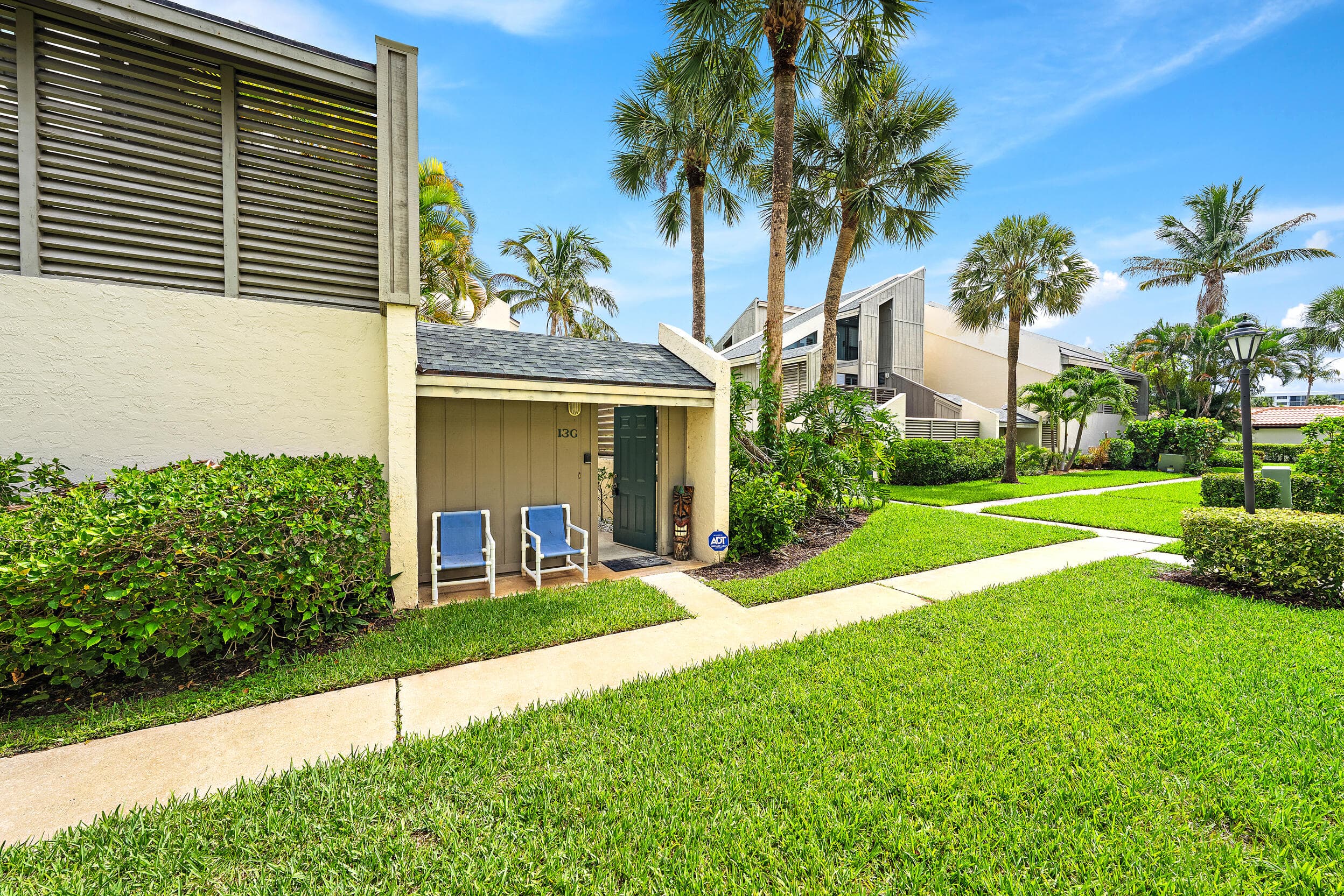 1605 U.s. 1 13g, Jupiter, FL 33477 17