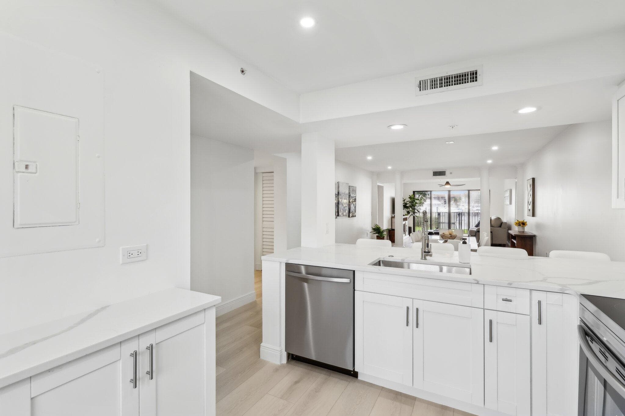 1601 Marina Isle Way 101, Jupiter, FL 33477 9