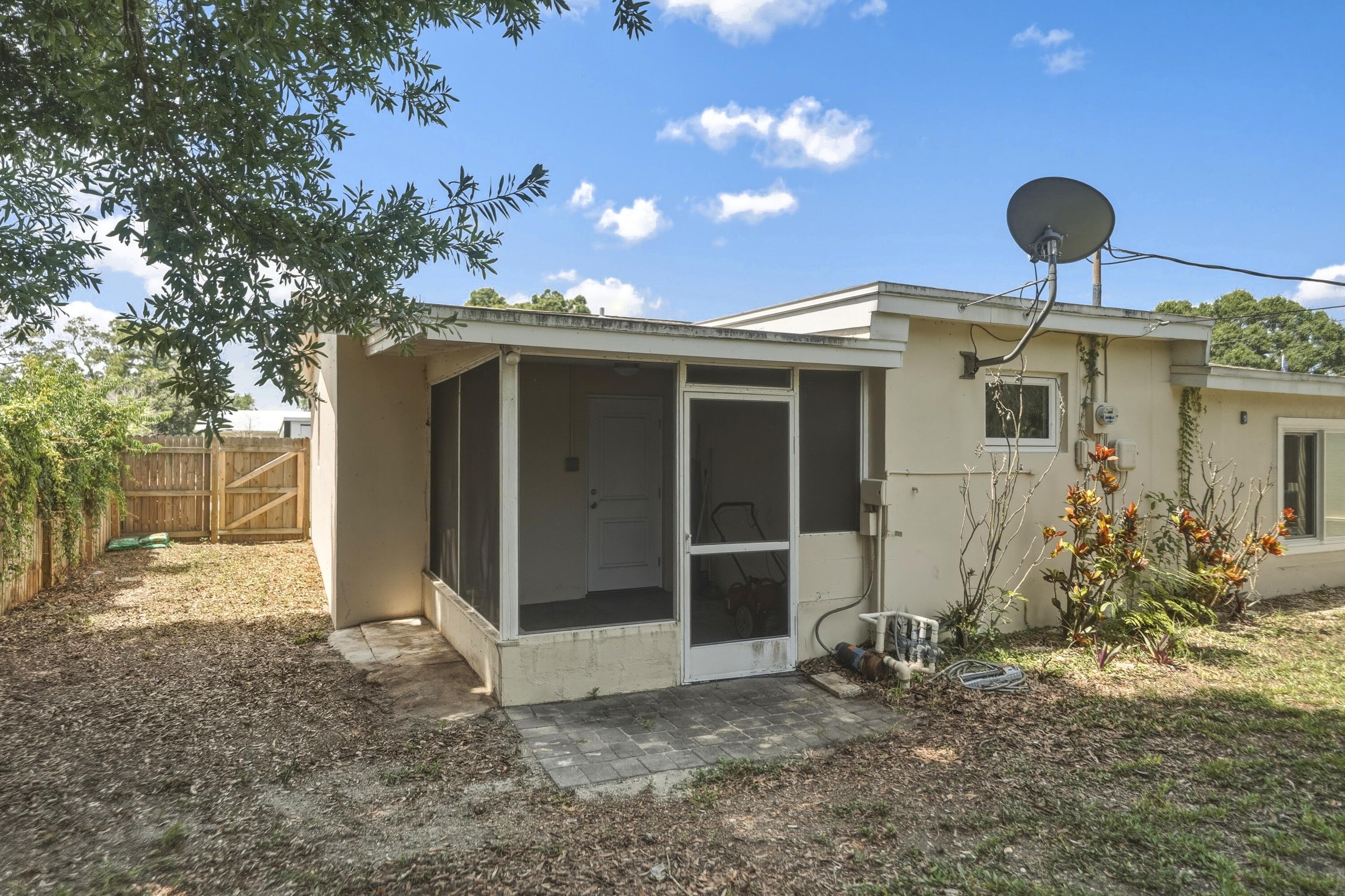 1956 SW 1st Place SW, Vero Beach, FL 32962 40