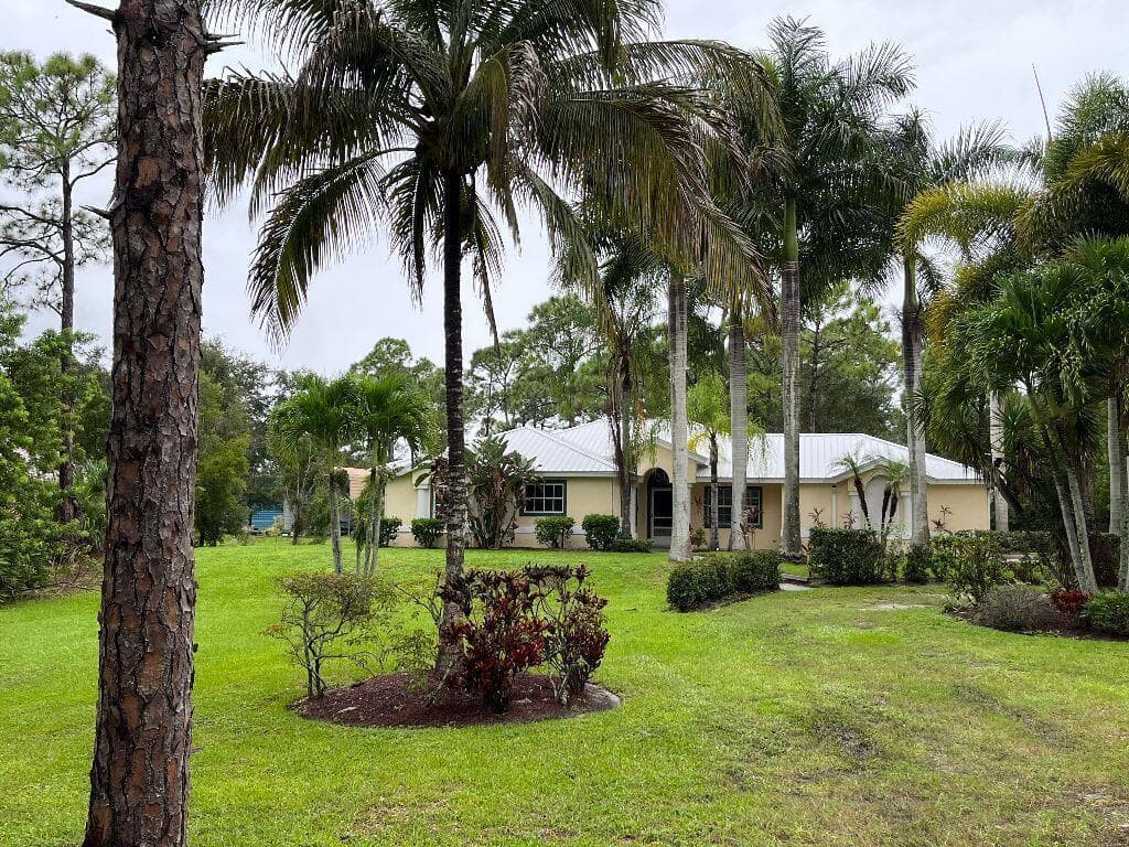 5707 Silver Oak Drive, Fort Pierce, FL 34982