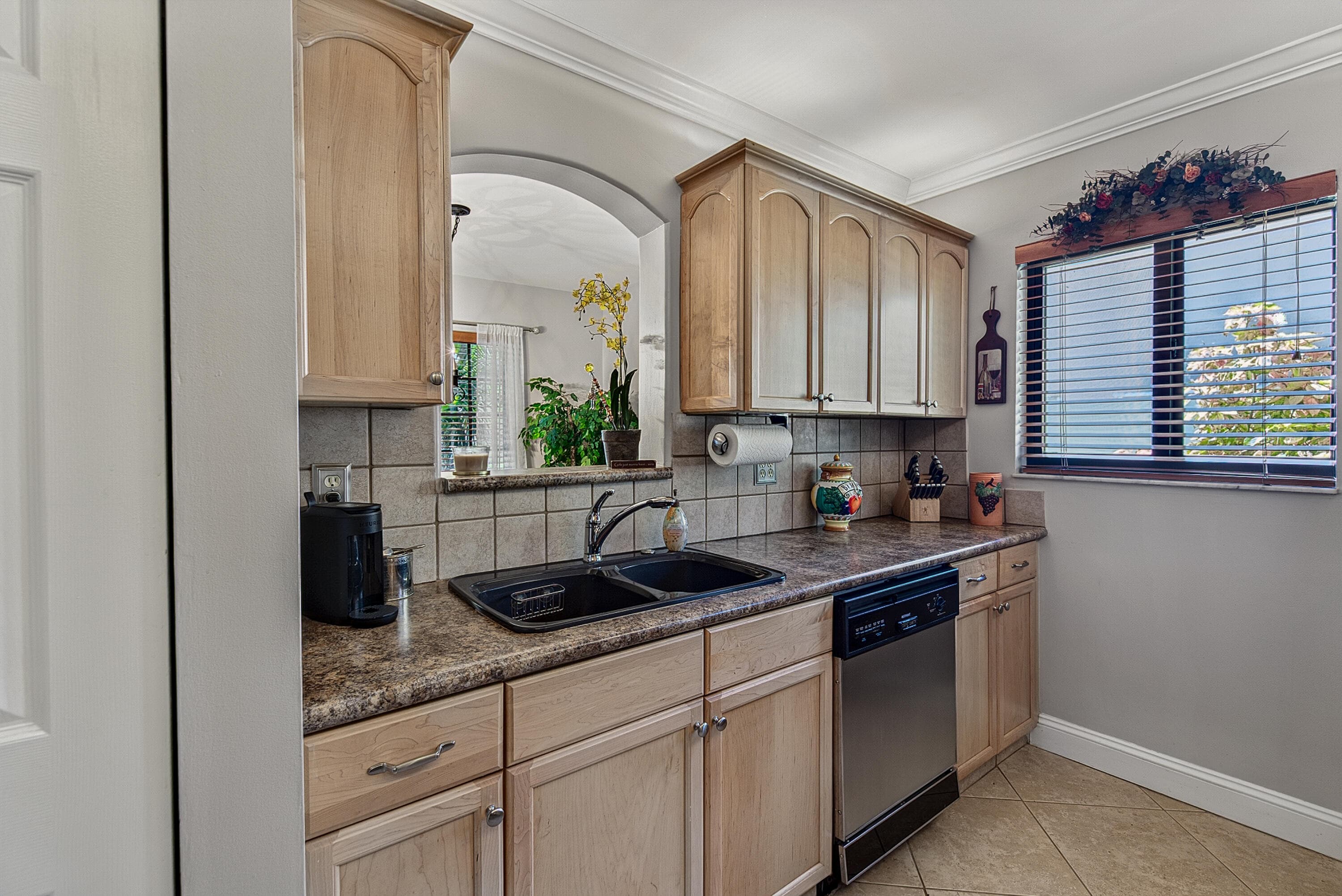 2130 NE 9th Avenue, Wilton Manors, FL 33305 14