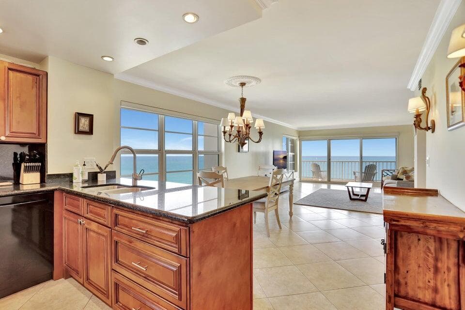 1021 Hillsboro Mile 1108, Hillsboro Beach, FL 33062 9