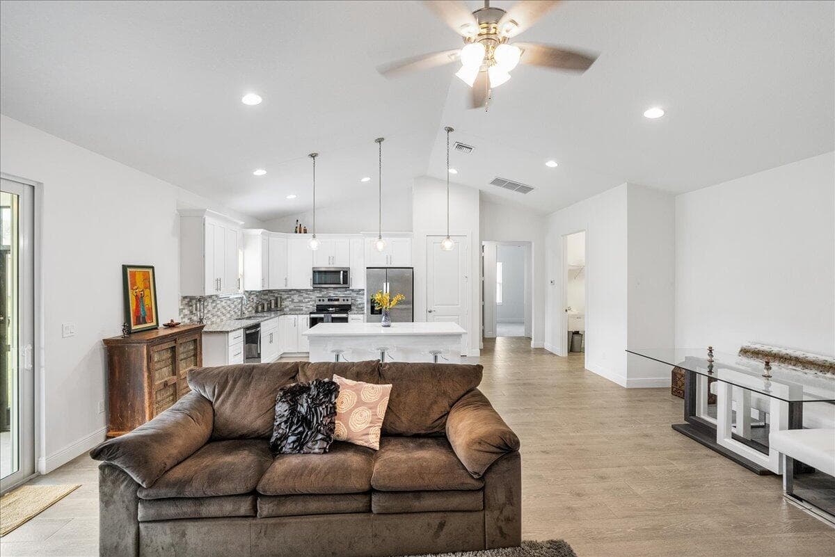 5362 NW Akbar Terrace, Port St. Lucie, FL 34986 10