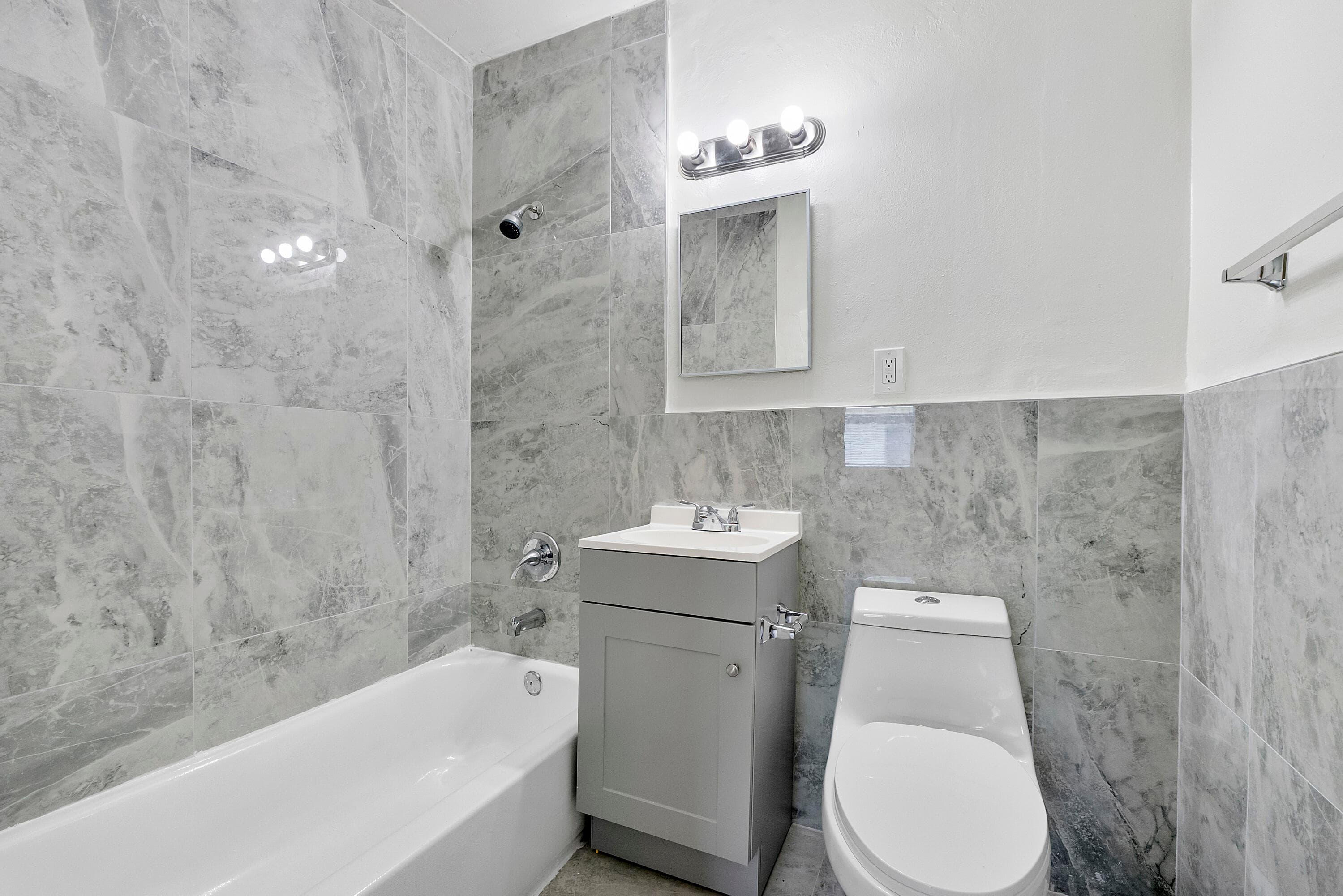 515 NE 150th Street 1, Miami, FL 33161 4