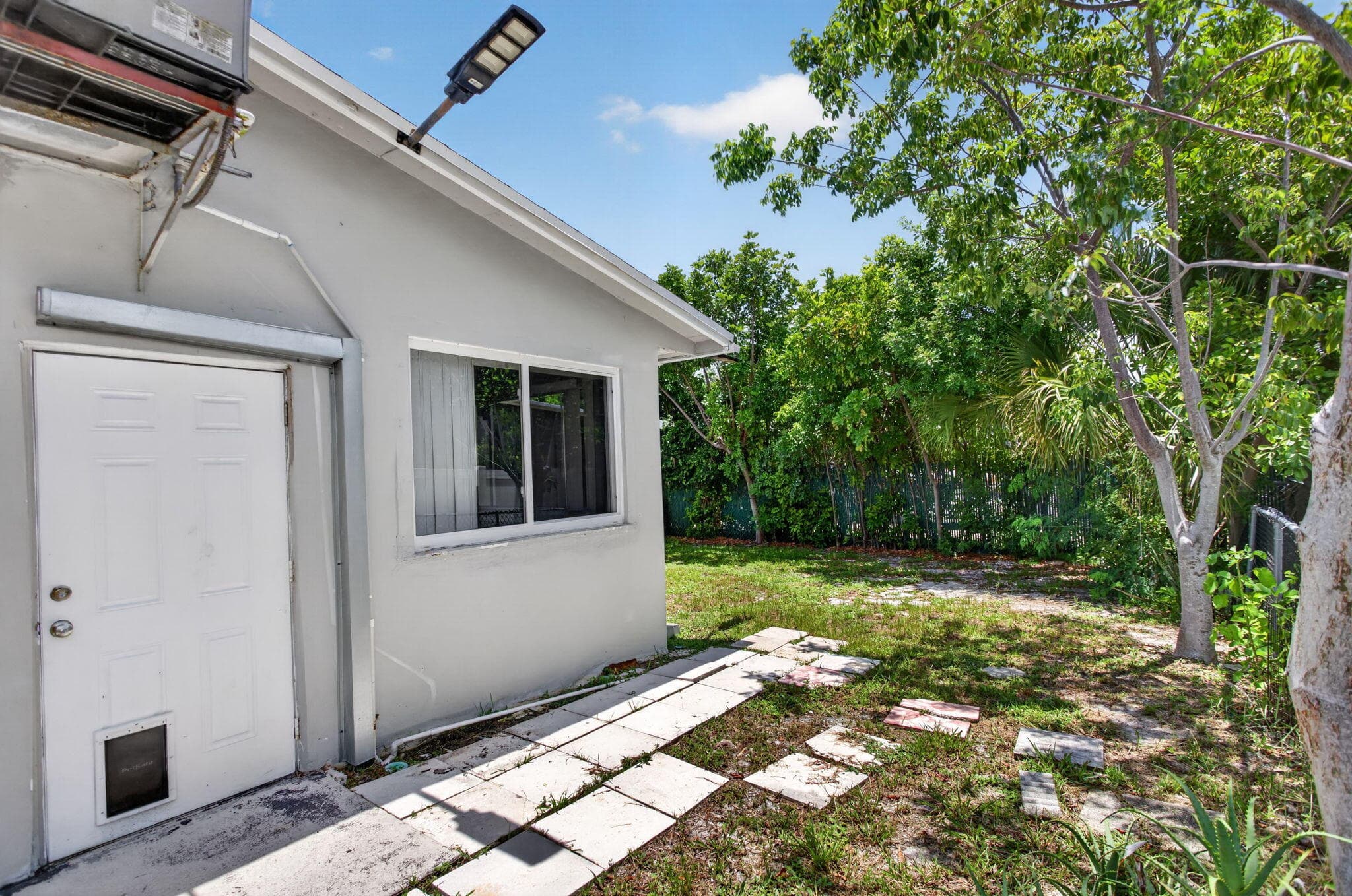 2811 NE 9th Terrace, Pompano Beach, FL 33064 29