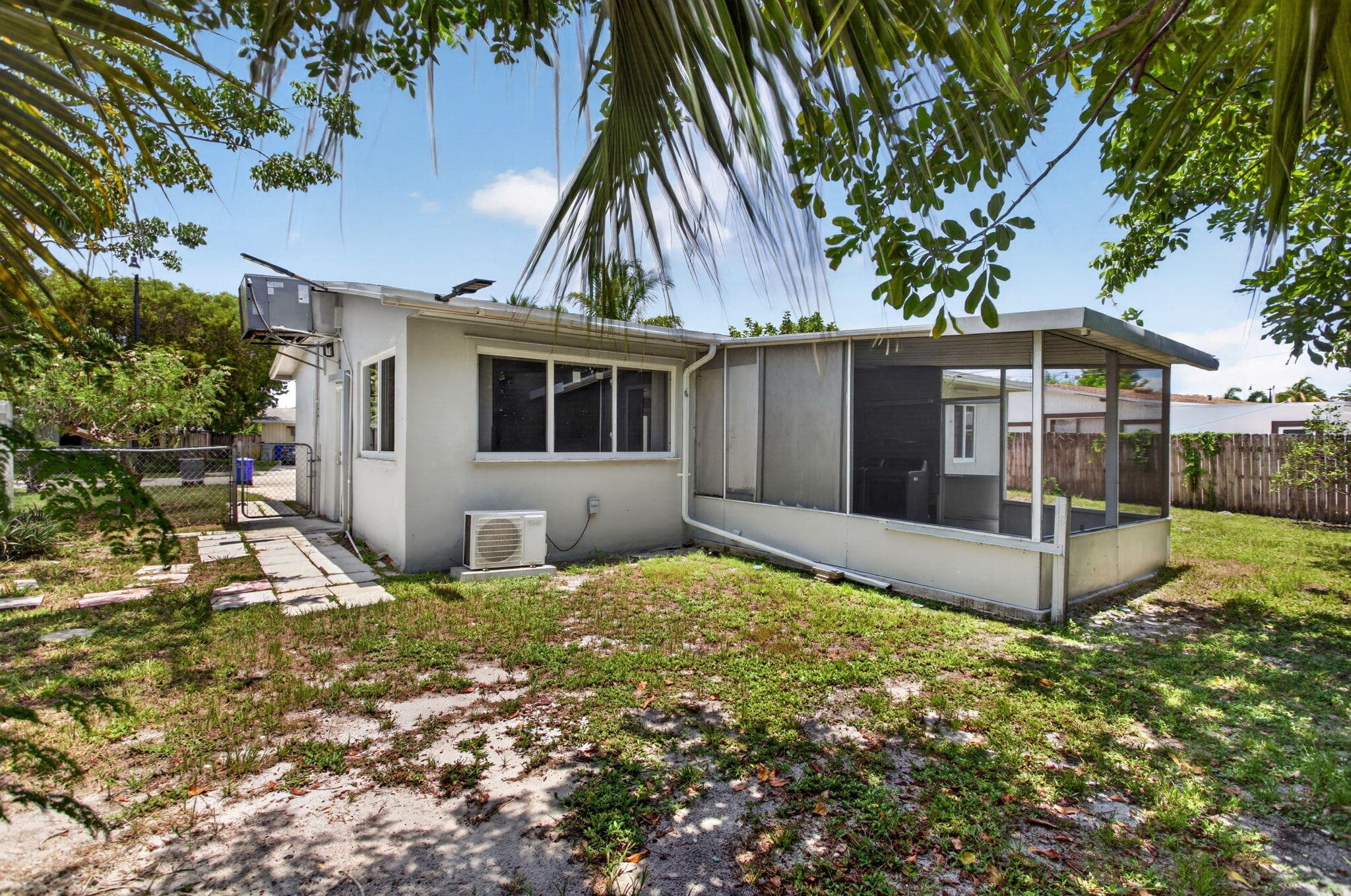 2811 NE 9th Terrace, Pompano Beach, FL 33064 33
