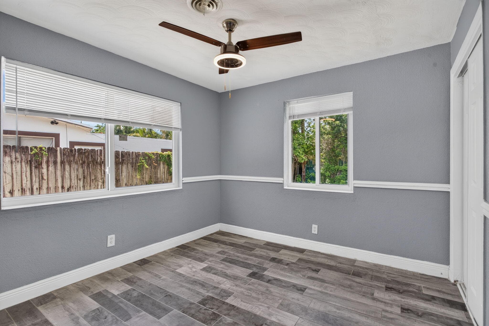 2811 NE 9th Terrace, Pompano Beach, FL 33064 24