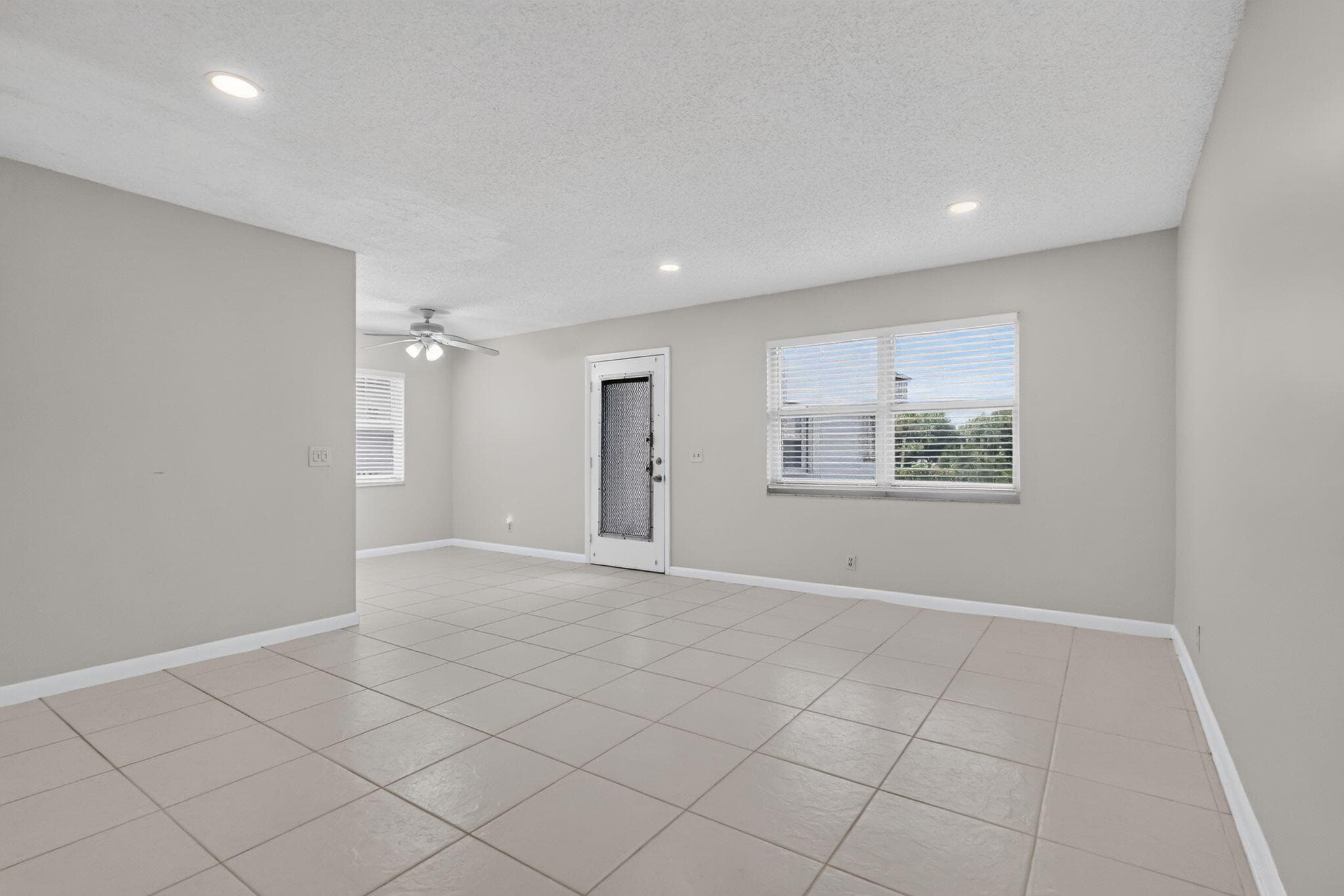 40 Burgundy A, Delray Beach, FL 33484 3