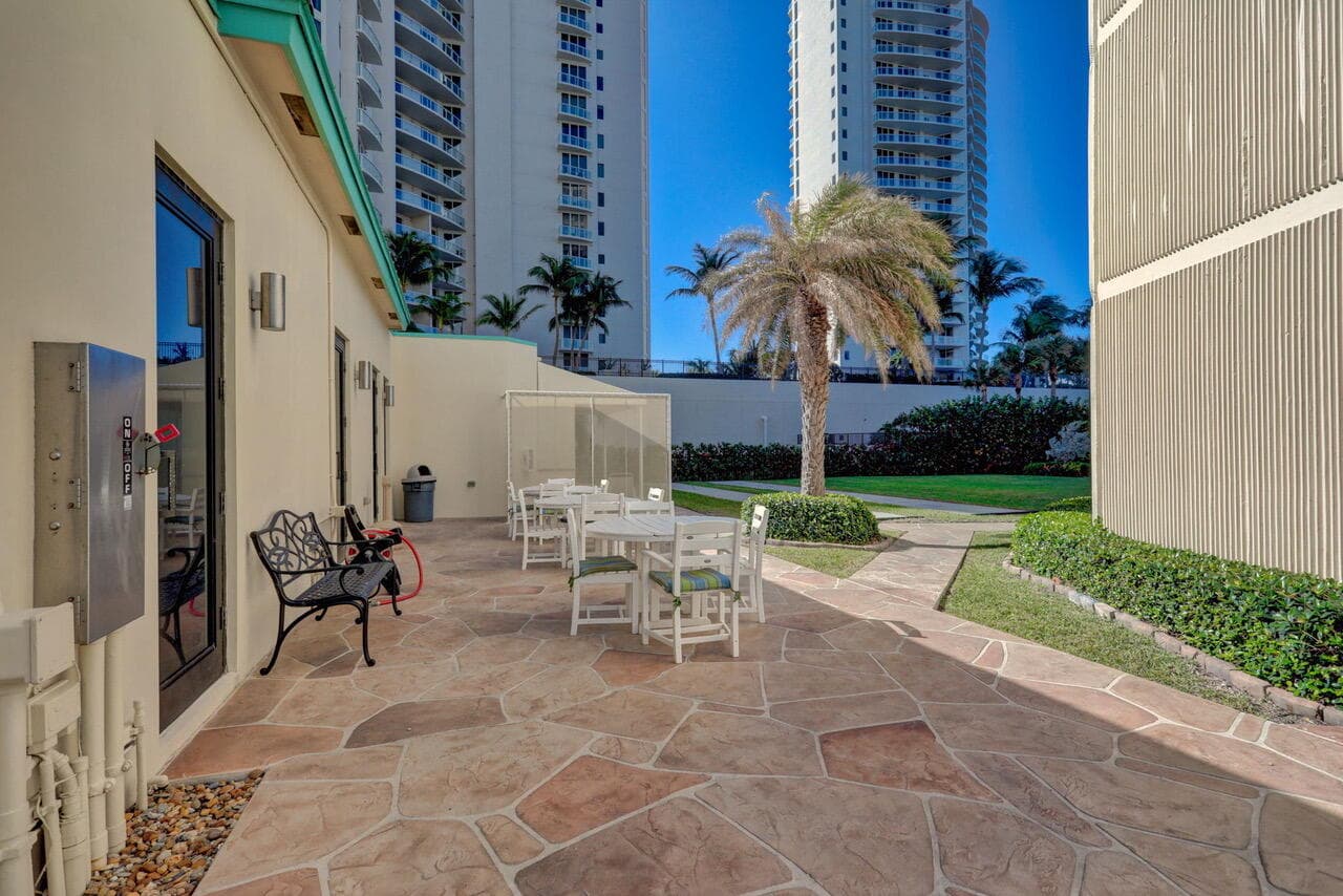 2800 N Ocean Drive B-14-d, Singer Island, FL 33404 15