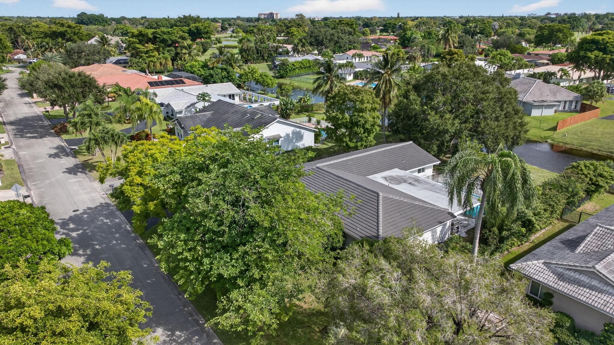 2421 NW 114th Avenue, Coral Springs, FL 33065 19
