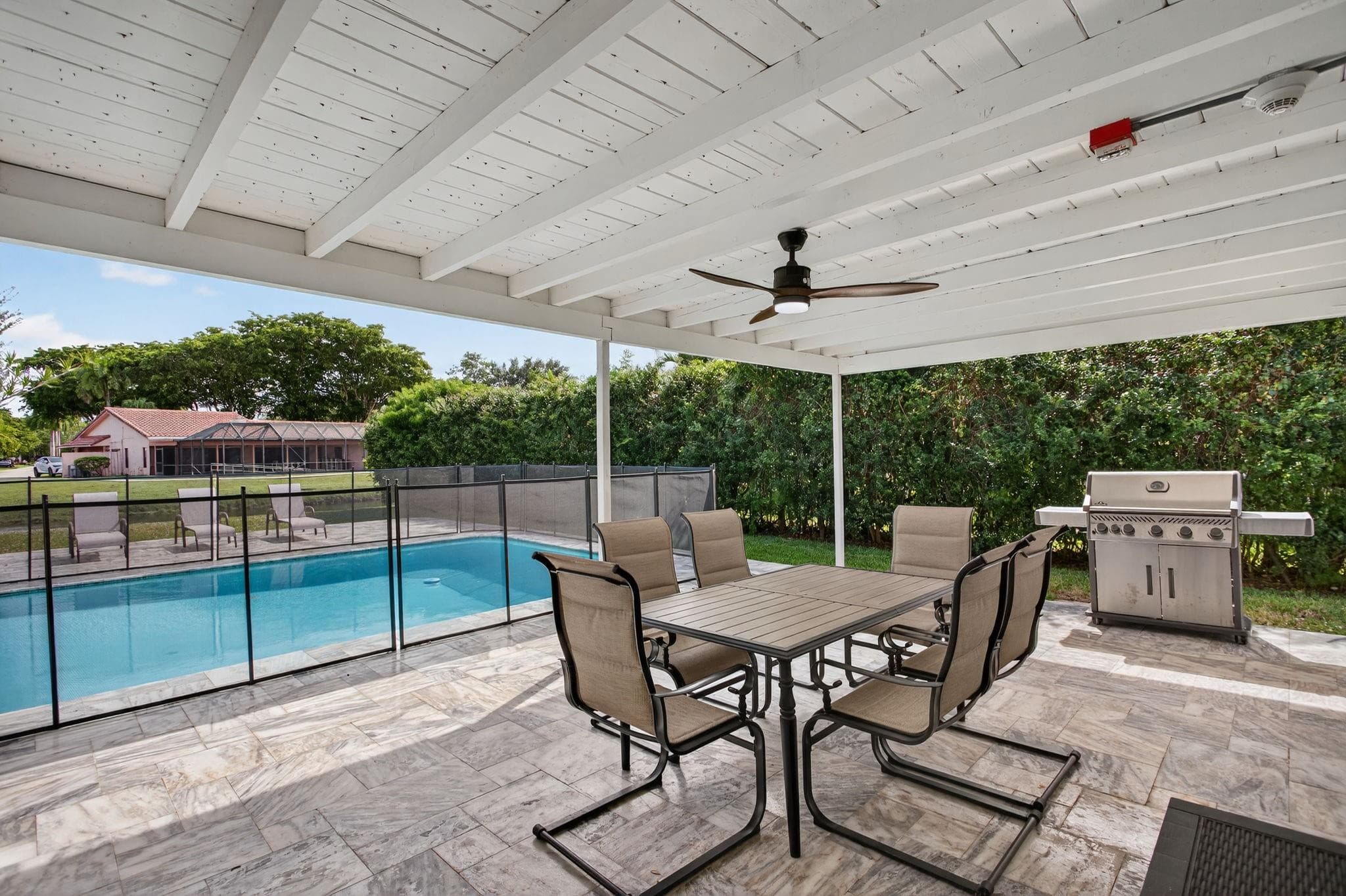 2421 NW 114th Avenue, Coral Springs, FL 33065 25