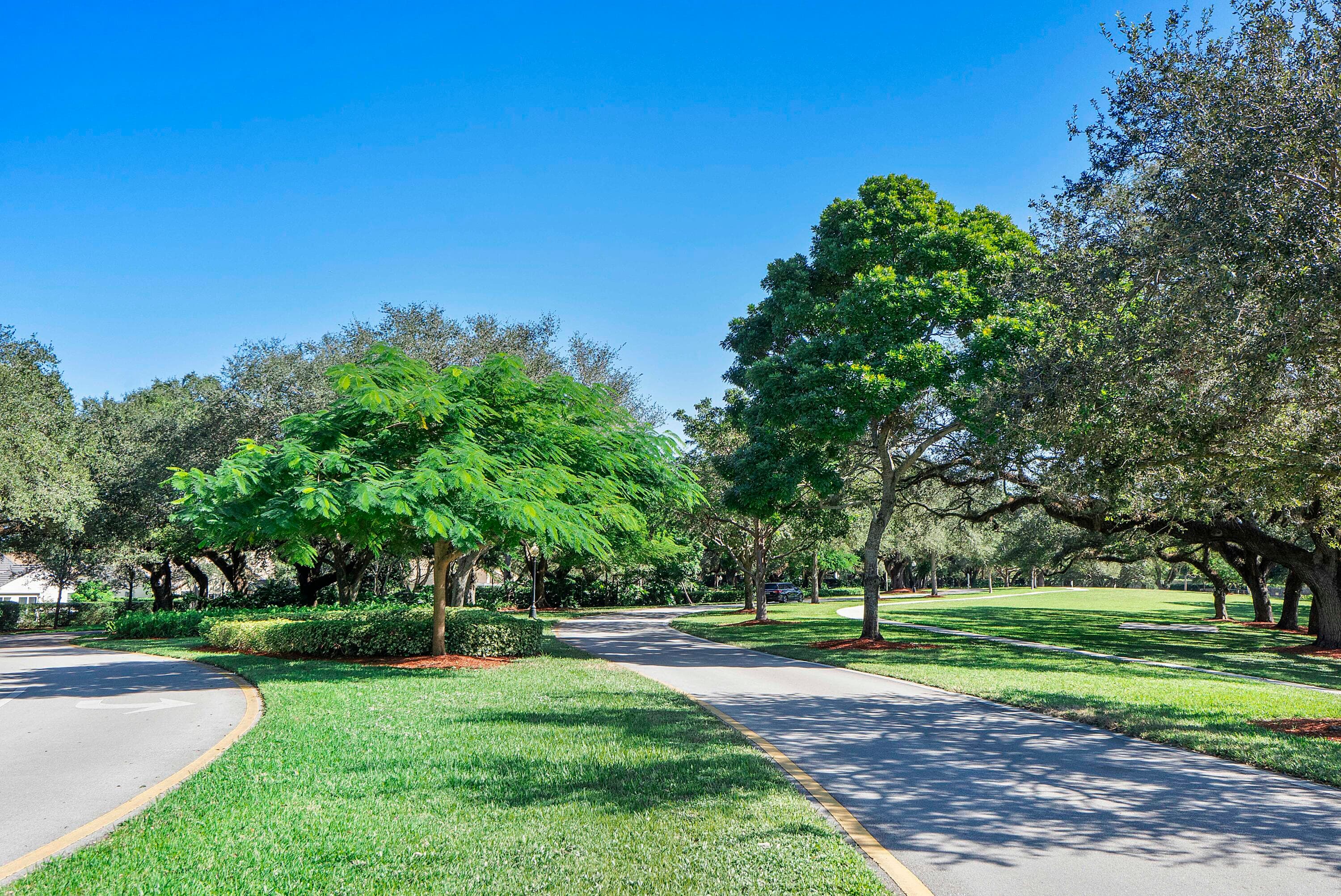 8821 Lake Park Circle N, Davie, FL 33328 51