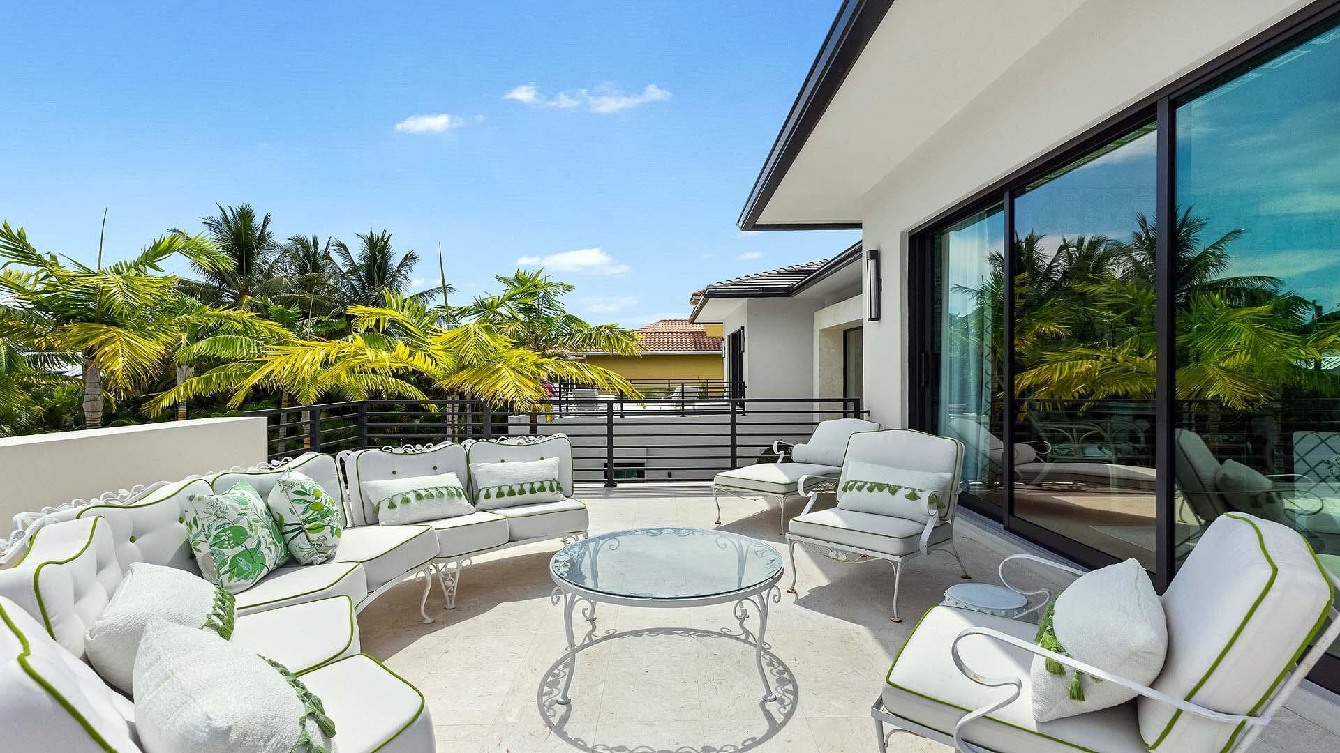18 E Ocean Avenue, Ocean Ridge, FL 33435 17