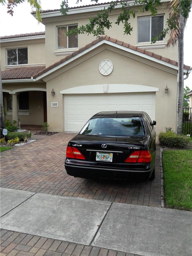229 Gazetta Way, West Palm Beach, FL 33413 3