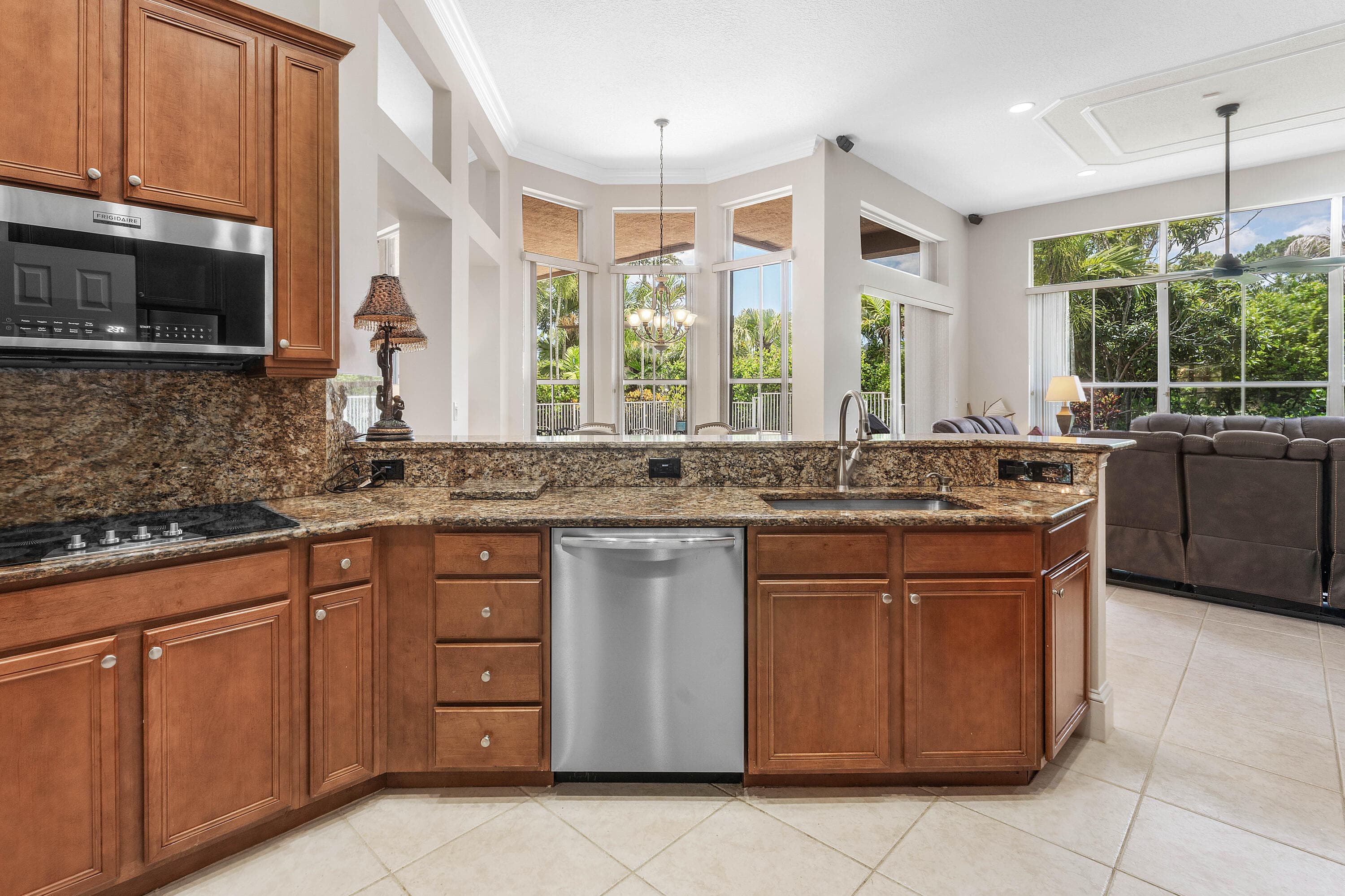 911 Forest Glen Lane, Wellington, FL 33414 6