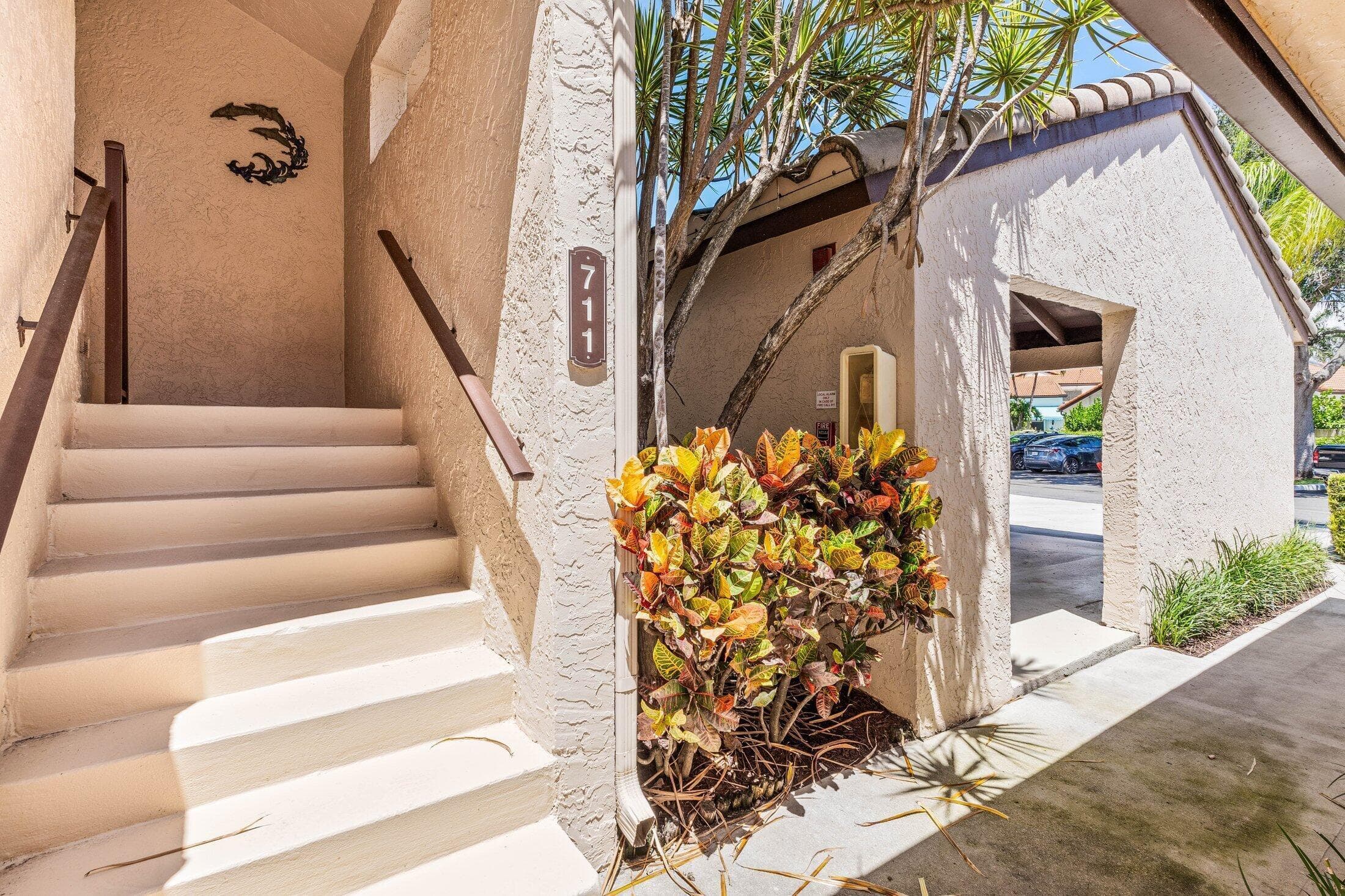 210 Captains Walk 711, Delray Beach, FL 33483 3