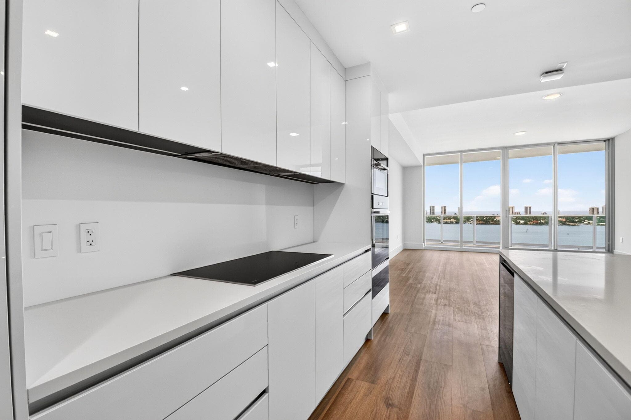 220 Lake Shore Drive 1506, Lake Park, FL 33403 3