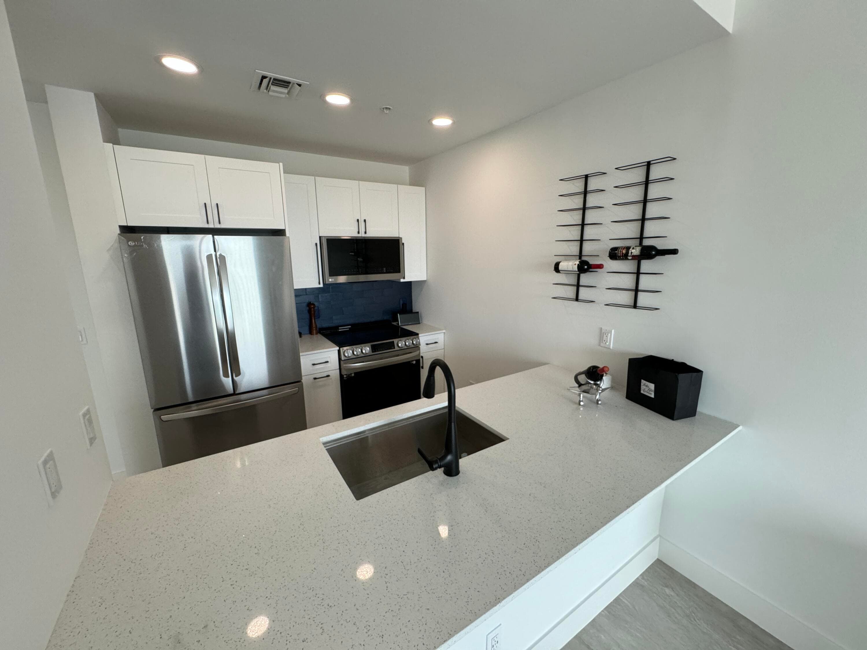 511 Lucerne Avenue Ph 611, Lake Worth Beach, FL 33460 12