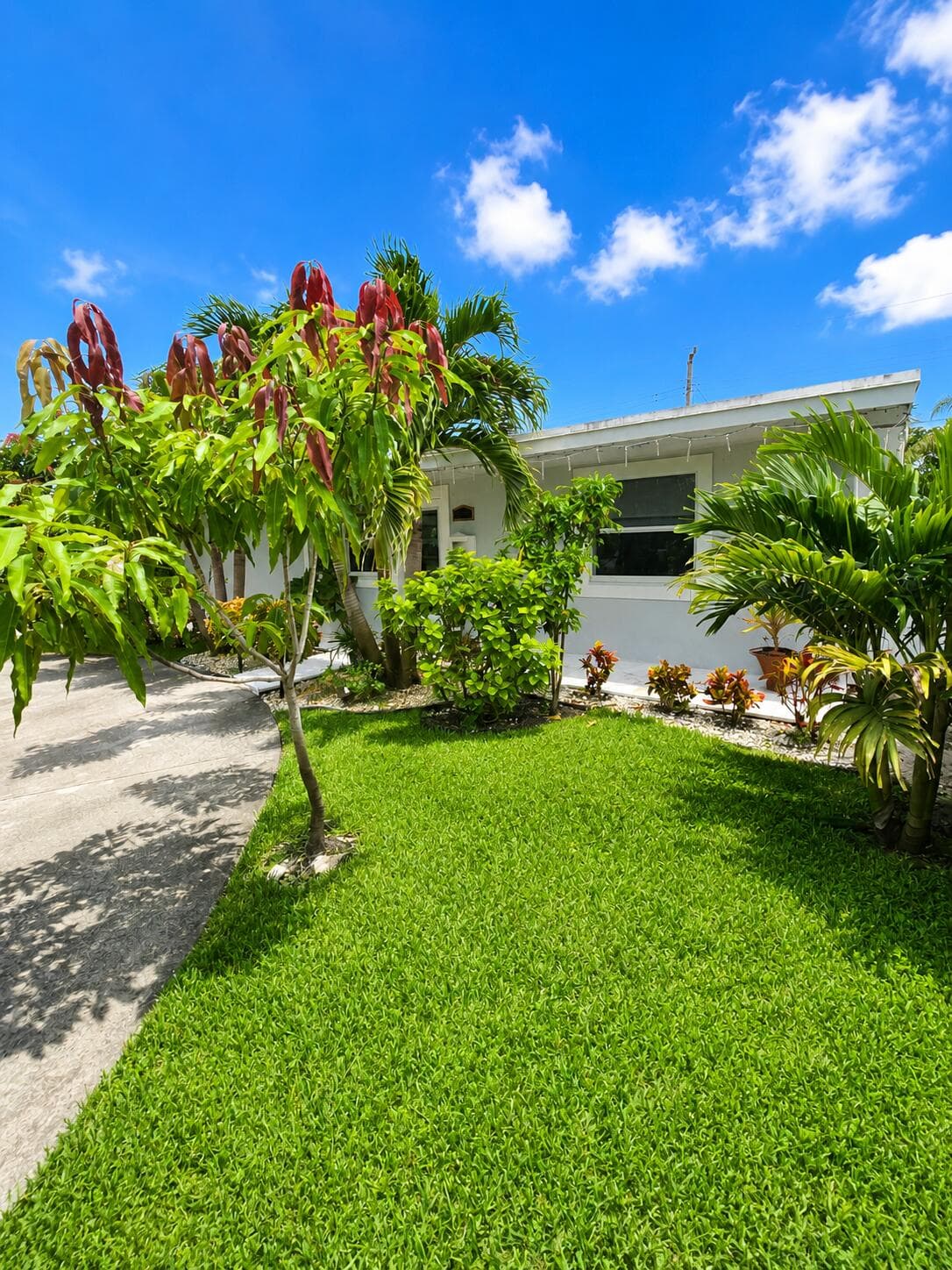 1902 Baythorne Road, West Palm Beach, FL 33415 8