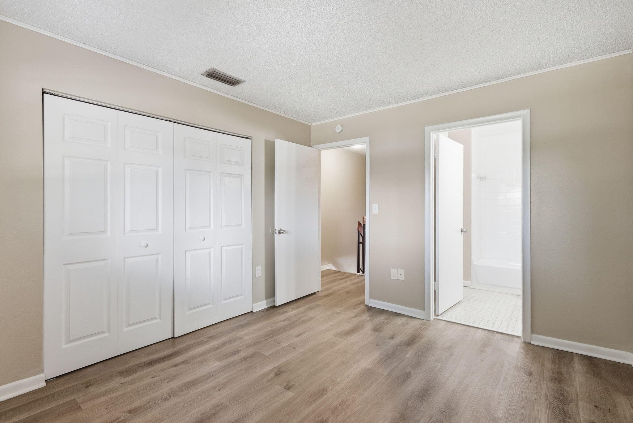 541 NW 82nd 377, Miami, FL 33126 16