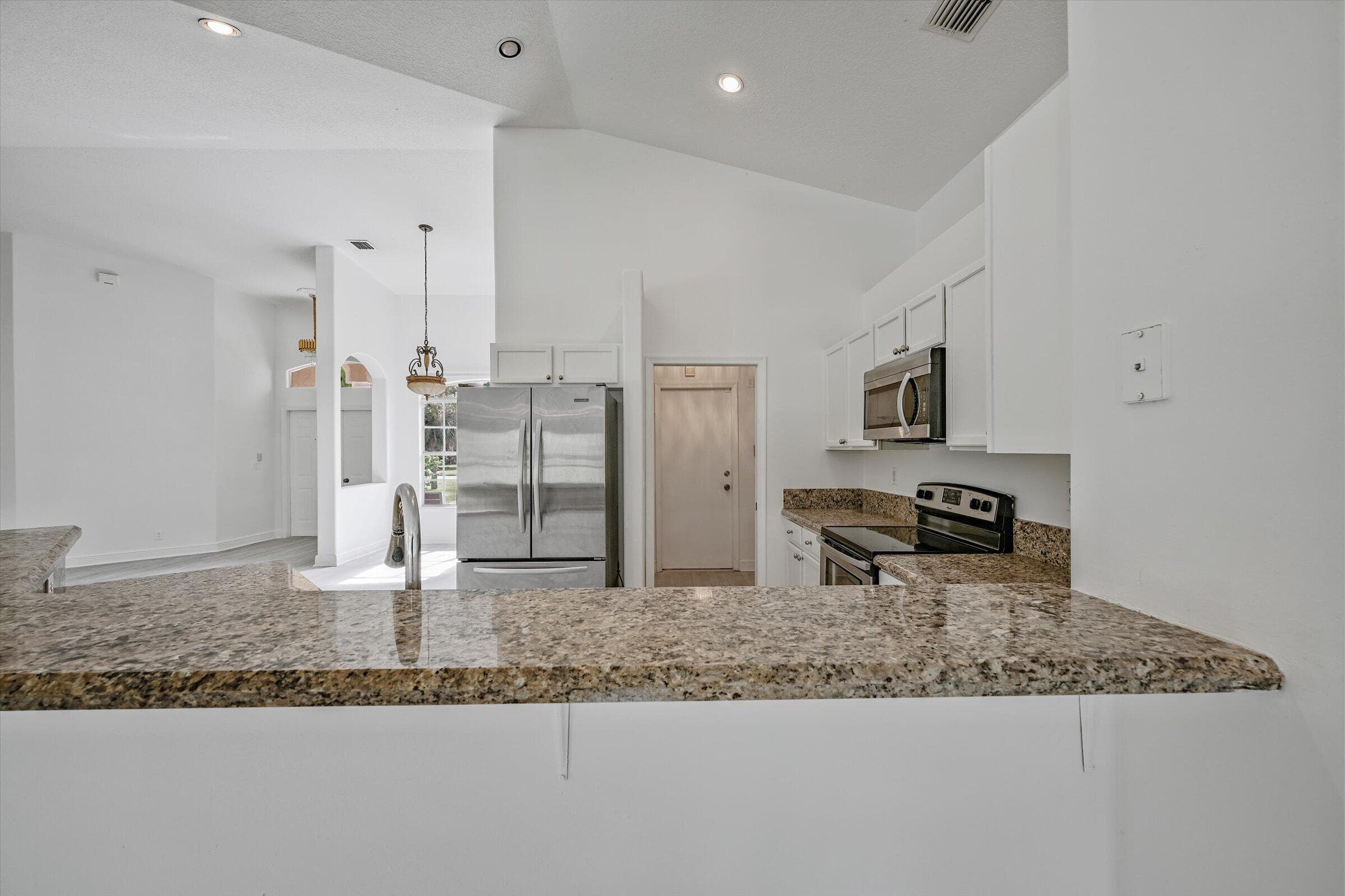 8671 155th Place N, Palm Beach Gardens, FL 33418 76