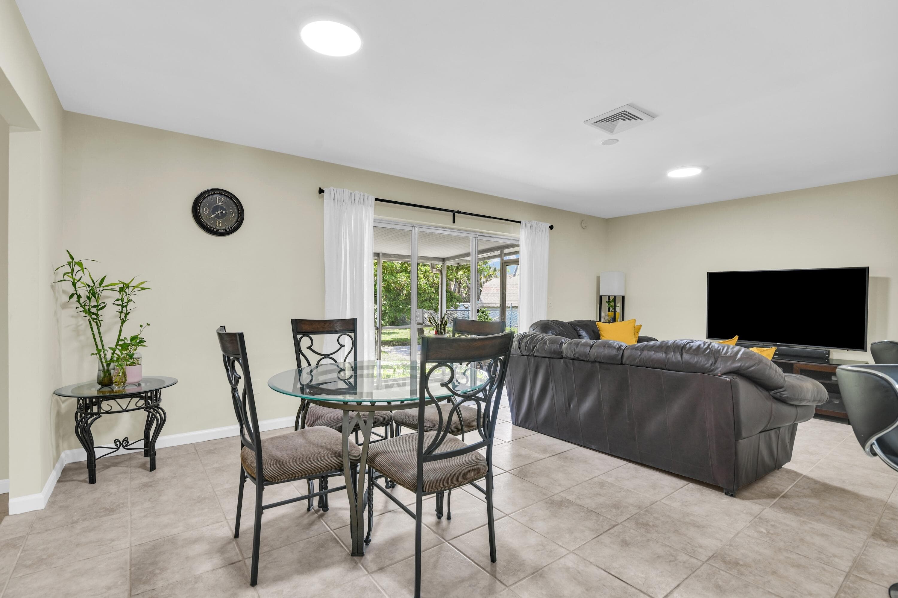 3930 NW 79th Way, Davie, FL 33024 24