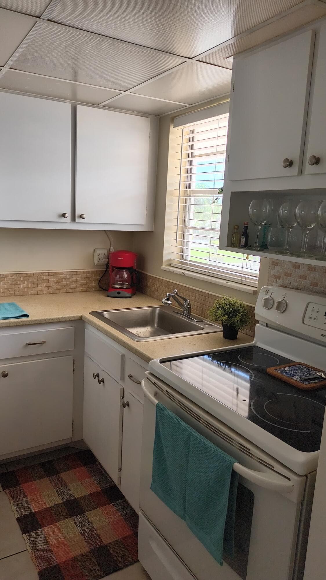 201 S Golf Boulevard 2002, Pompano Beach, FL 33064 2