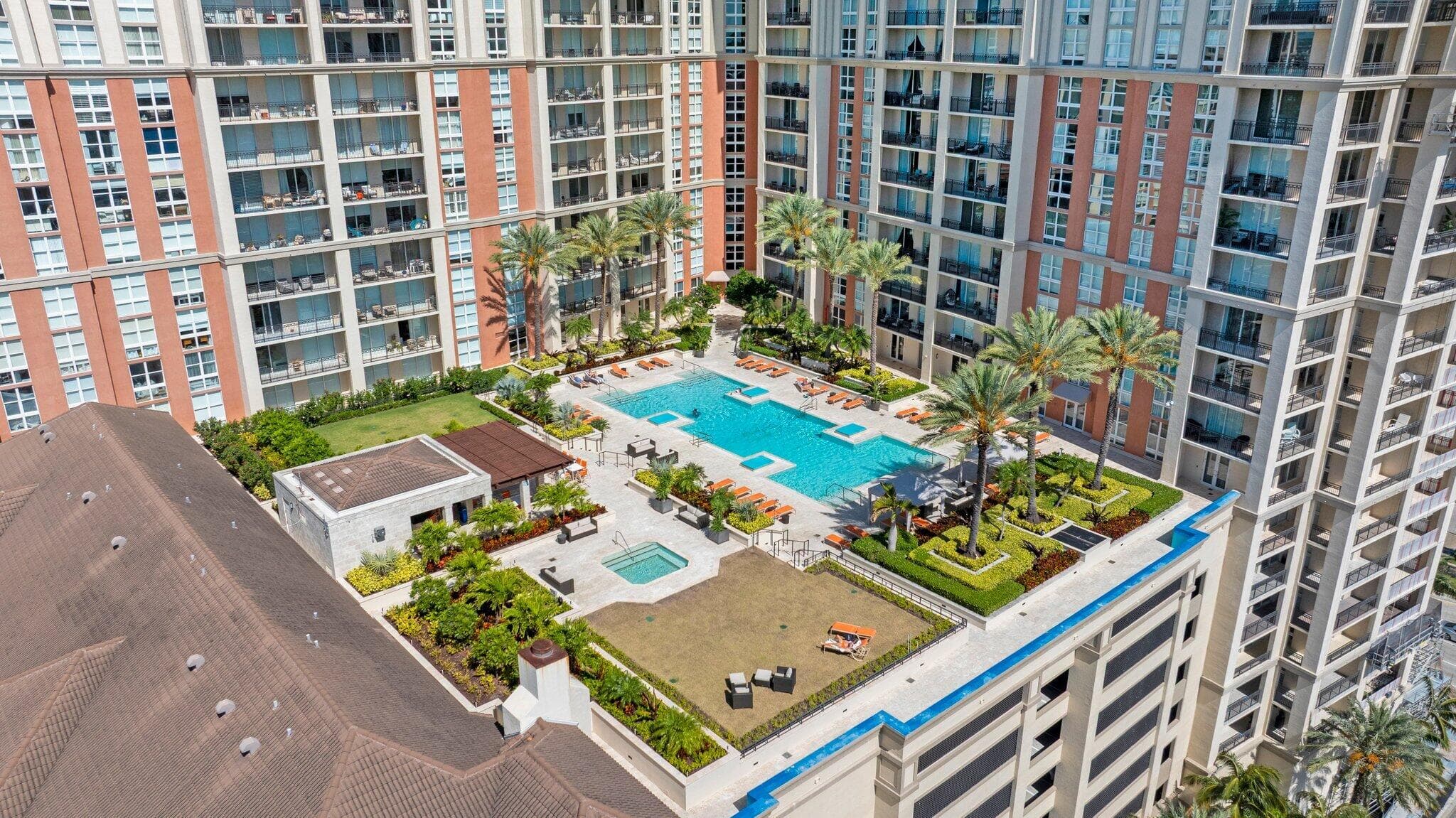 550 Okeechobee Boulevard 1407, West Palm Beach, FL 33401 24