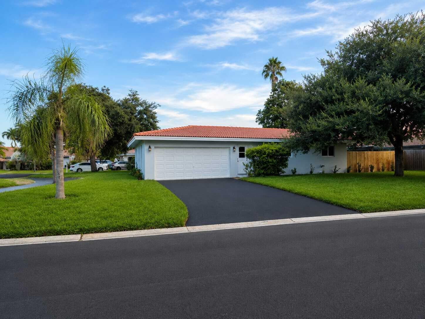 2660 NW 83rd Terrace, Coral Springs, FL 33065 3