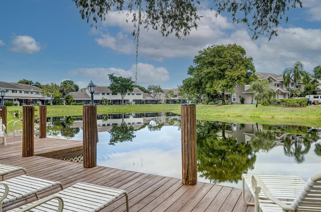2147 Discovery Circle W, Deerfield Beach, FL 33442 22