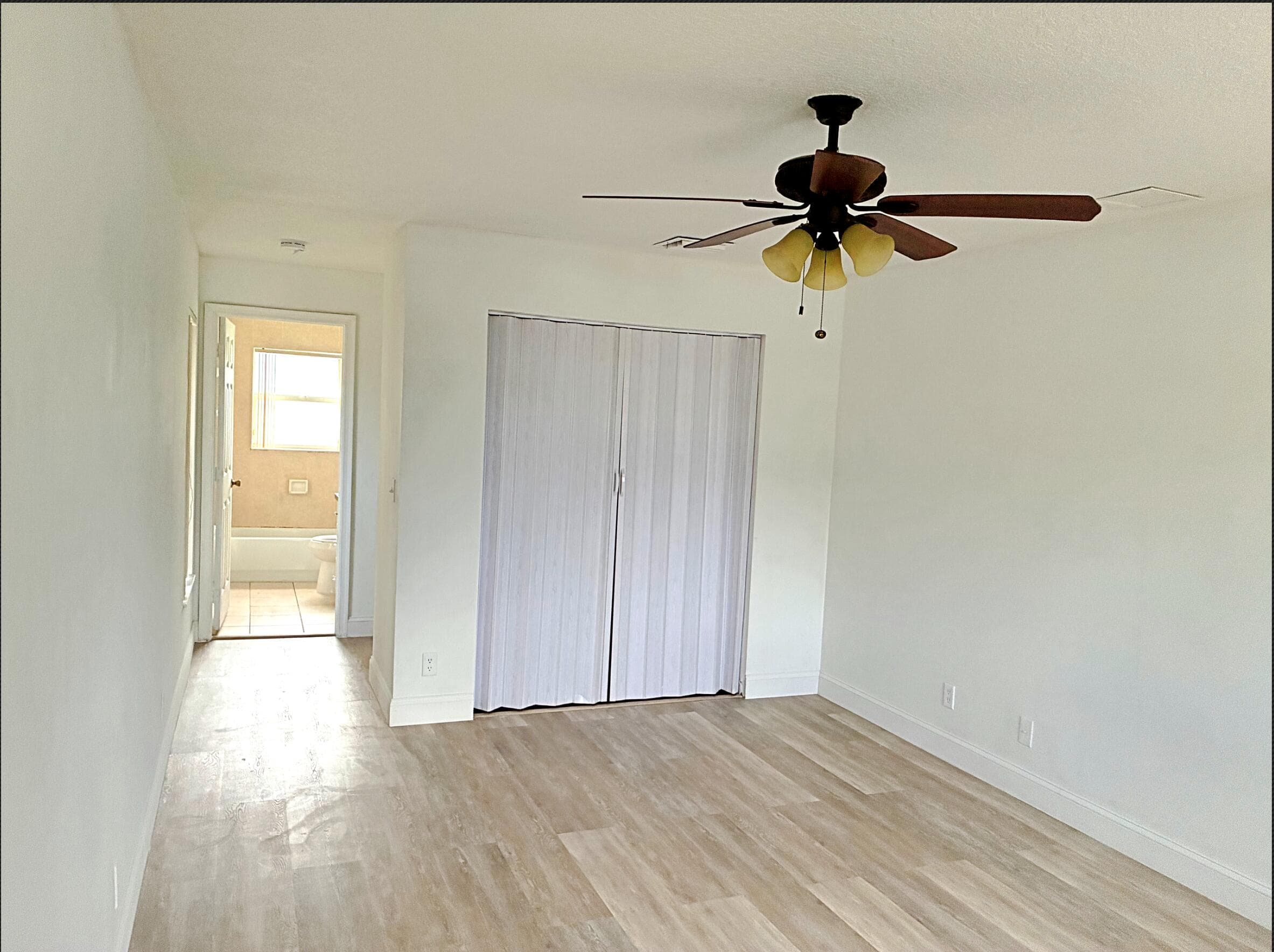 647 Latona Avenue, Lake Worth Beach, FL 33460 6