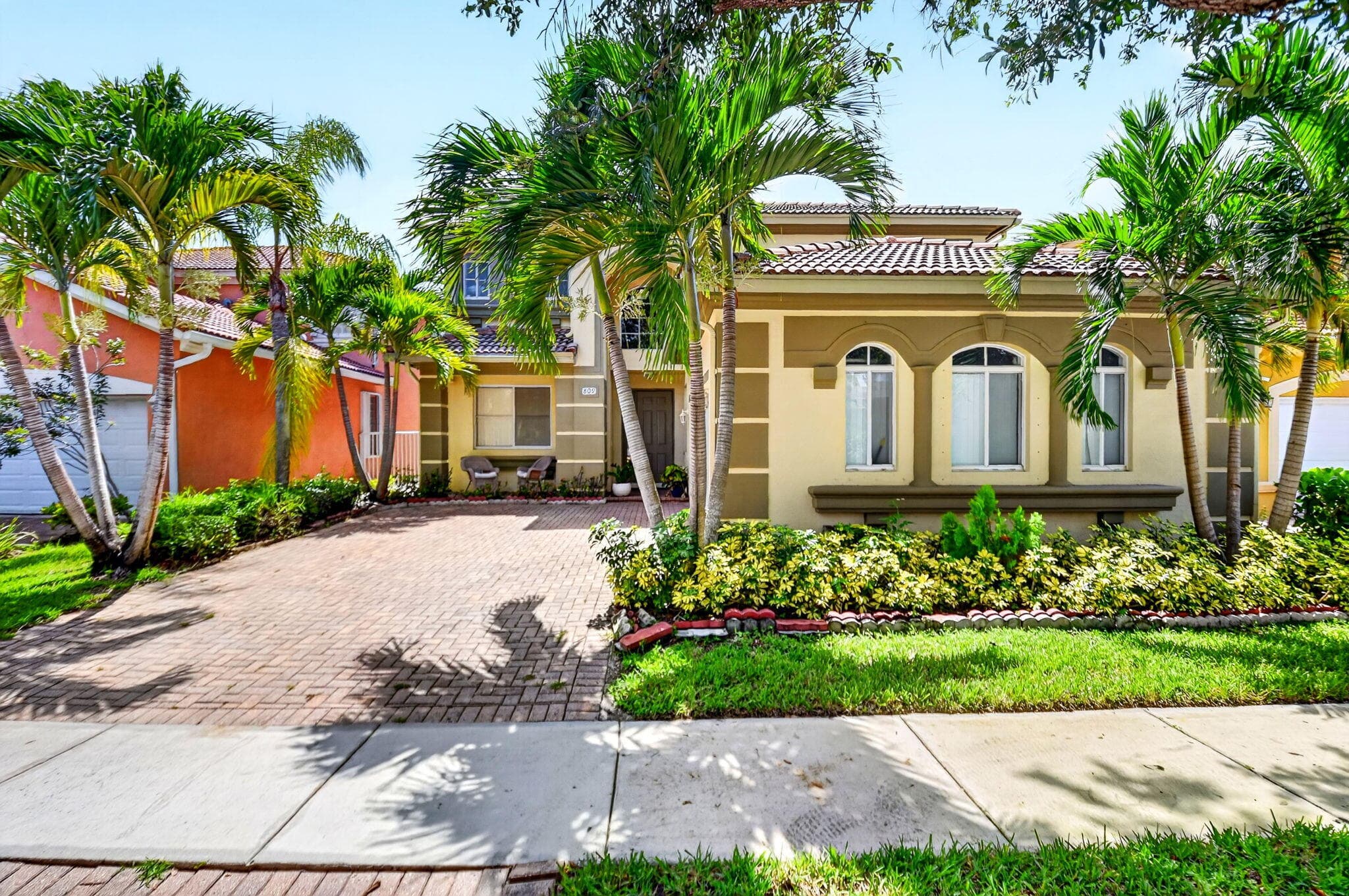 809 Triana Street, West Palm Beach, FL 33413 2