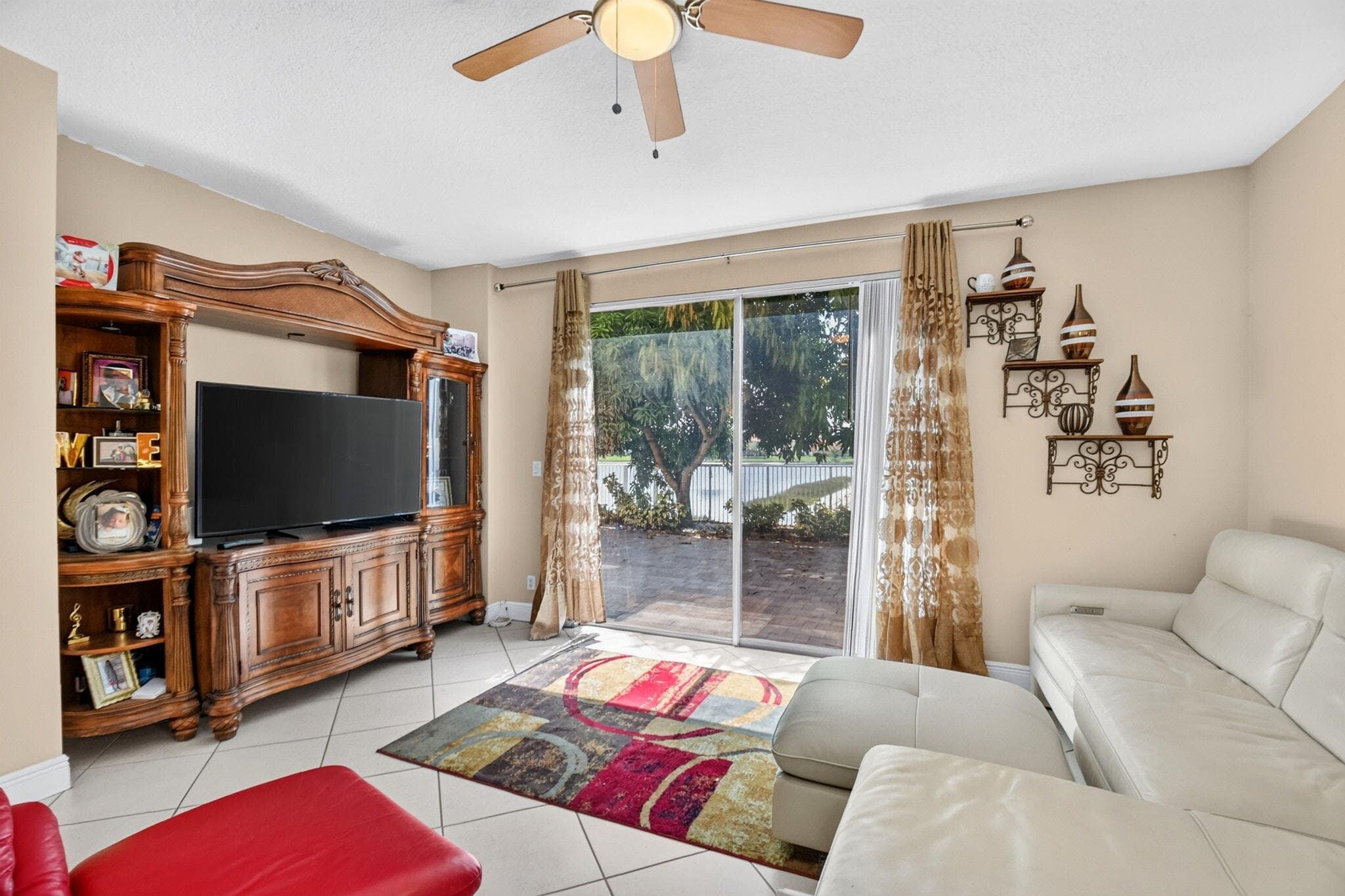 809 Triana Street, West Palm Beach, FL 33413 10