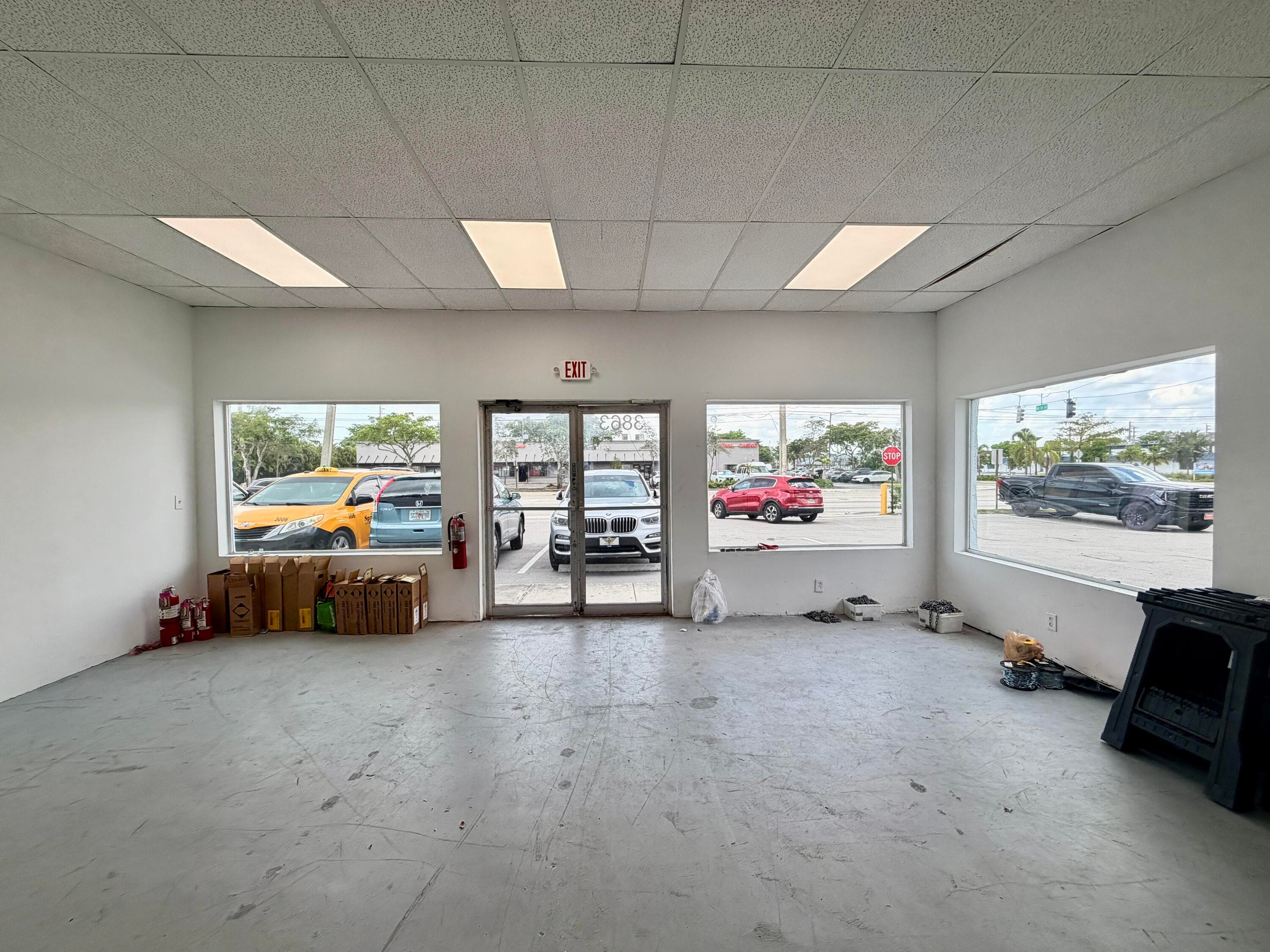 3863 NW 19th Street 3863, Lauderdale Lakes, FL 33311 8