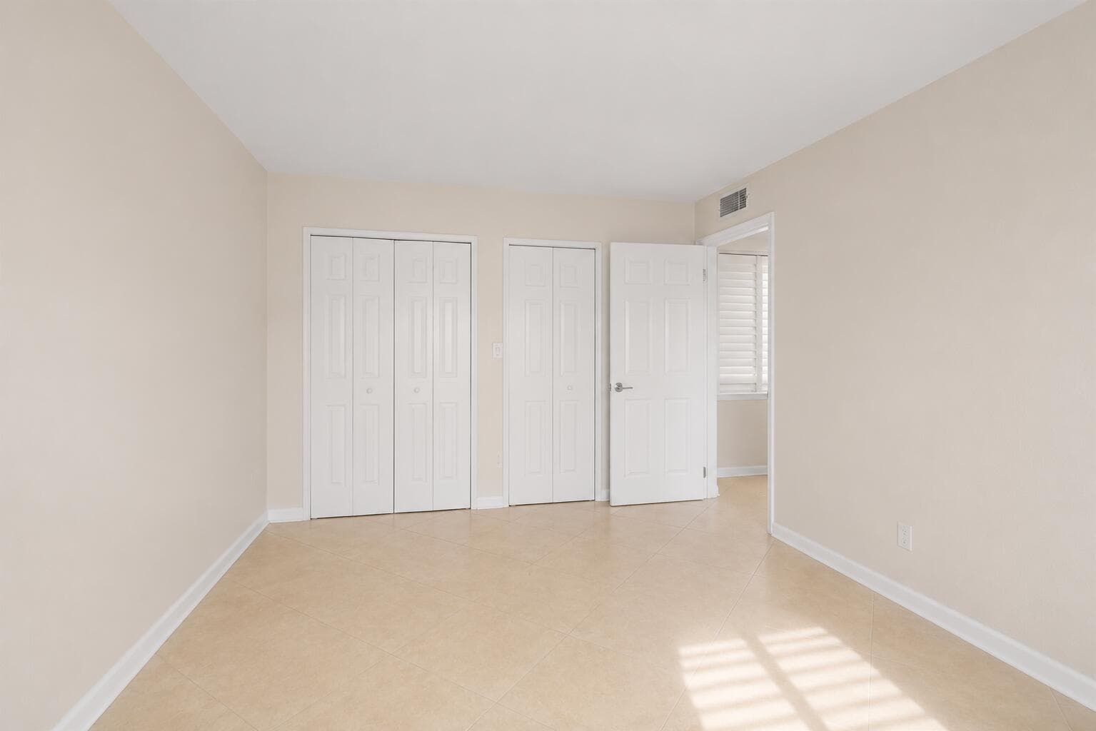4528 SW 54th Street 302-b, Dania Beach, FL 33314 10