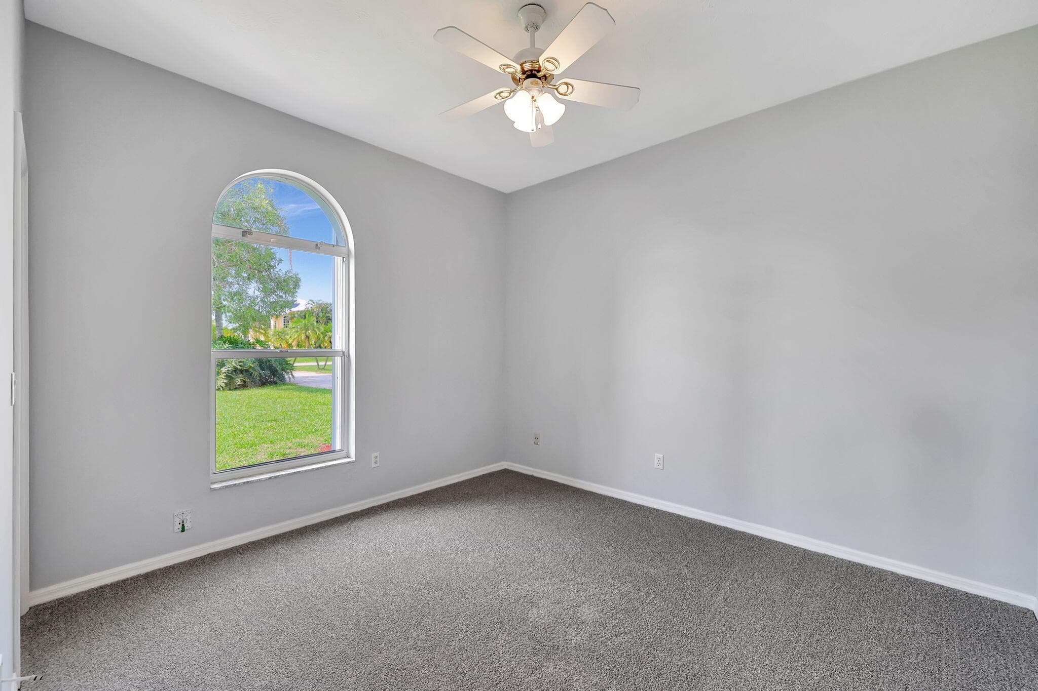 2704 SE Eagle Drive, Port St. Lucie, FL 34984 28