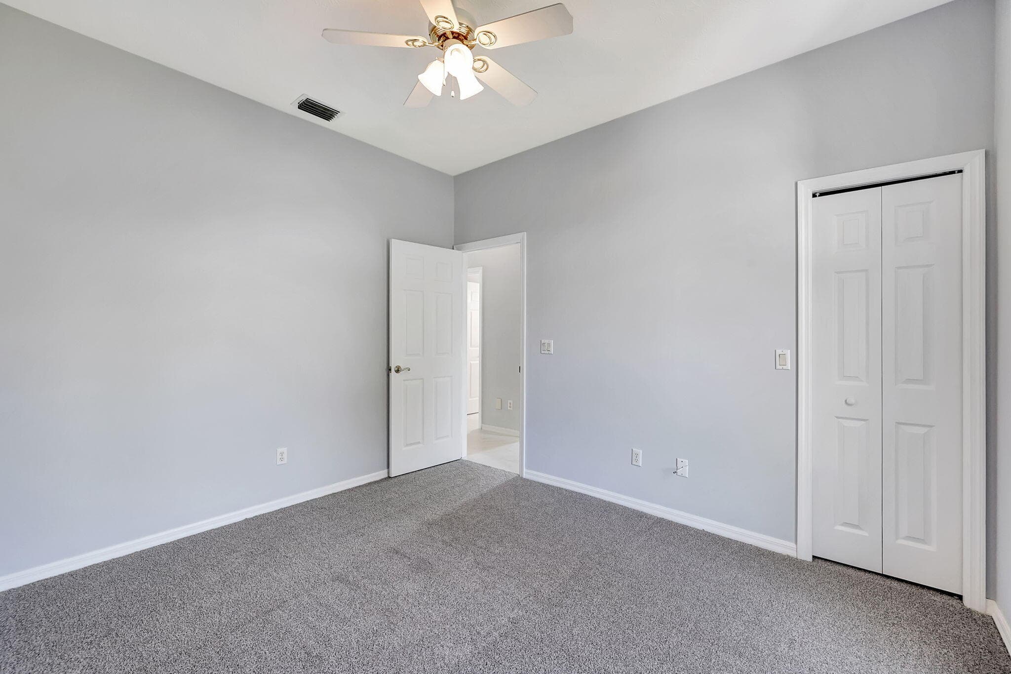 2704 SE Eagle Drive, Port St. Lucie, FL 34984 29