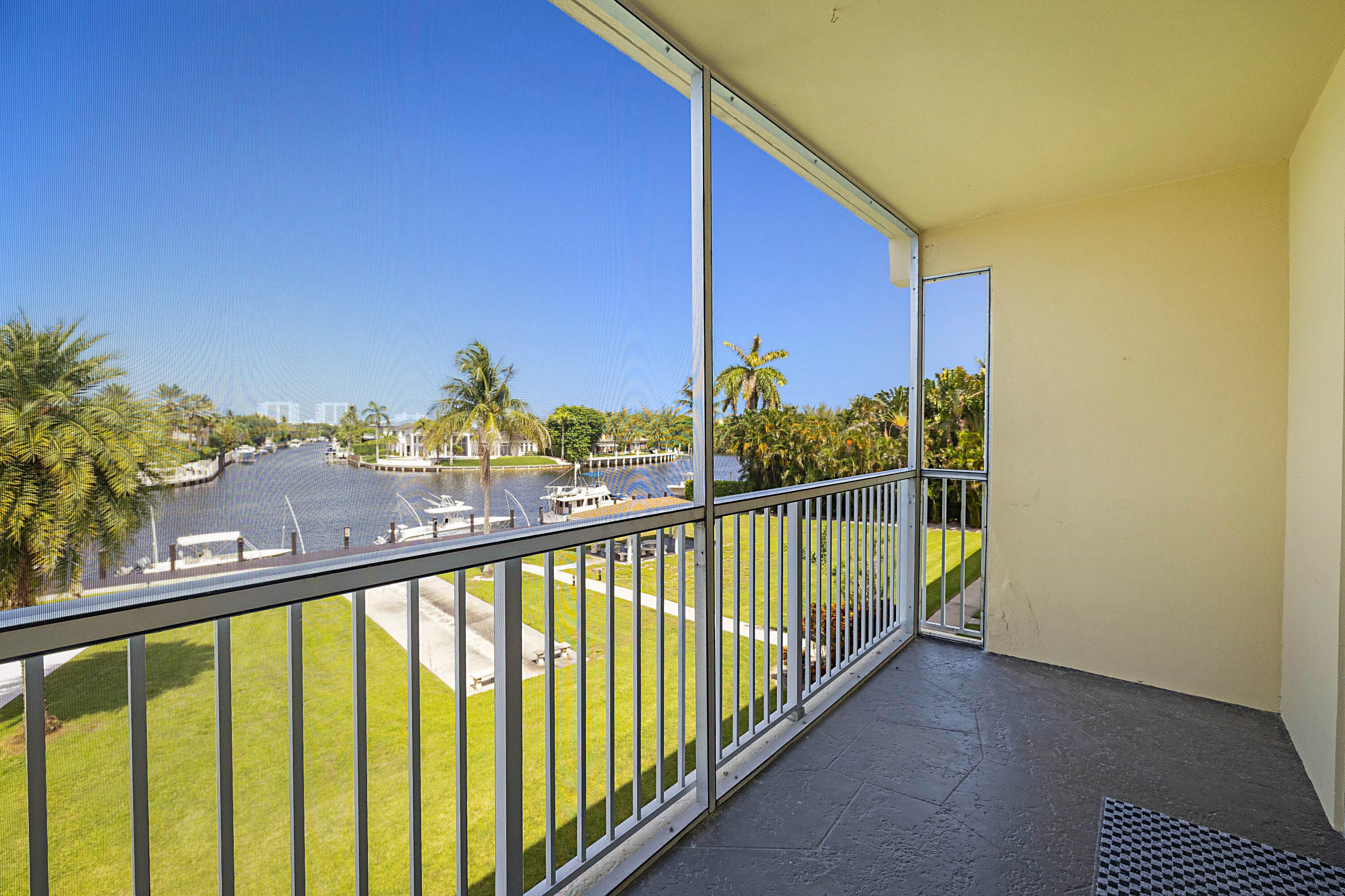 230 N Federal Highway 305, Deerfield Beach, FL 33441 27