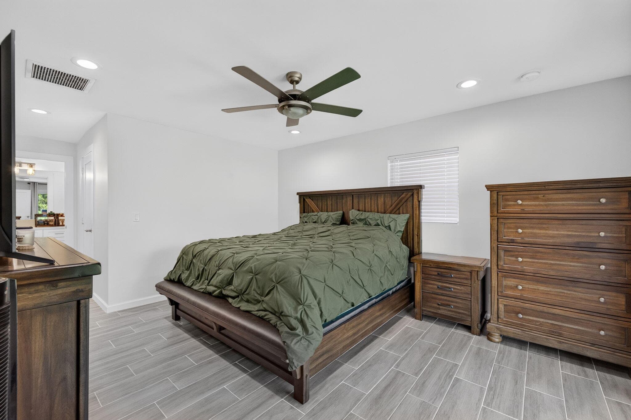 5912 Pinetree Drive, Fort Pierce, FL 34982 18