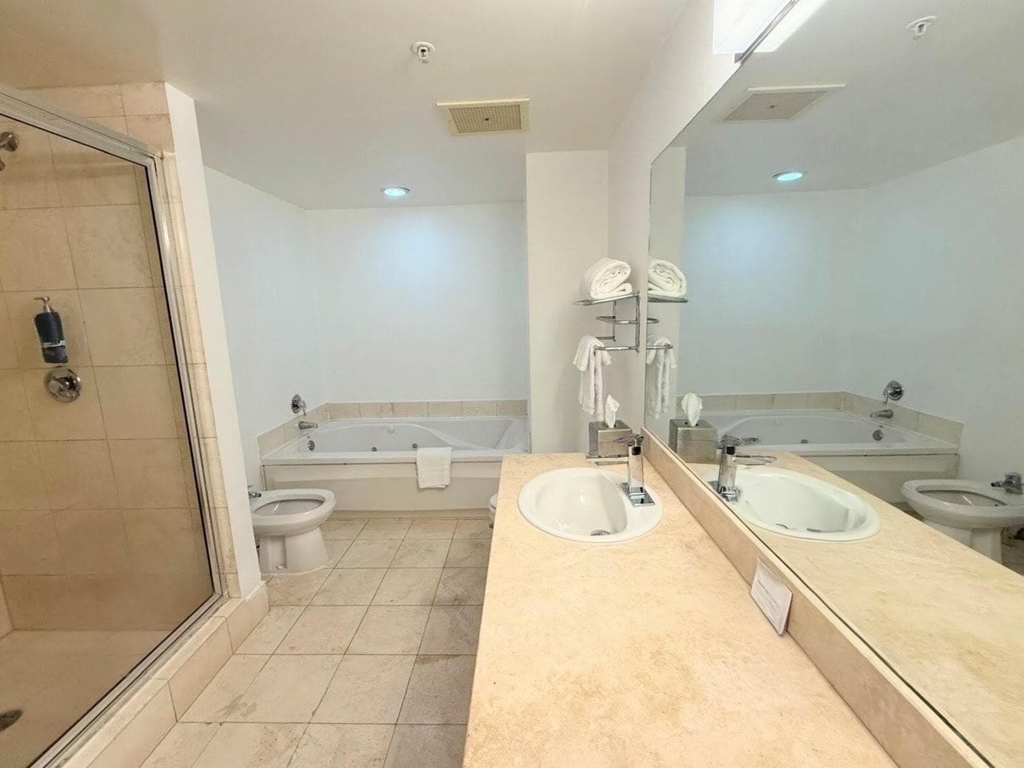 17375 Collins Avenue 1104, Sunny Isles Beach, FL 33160 17
