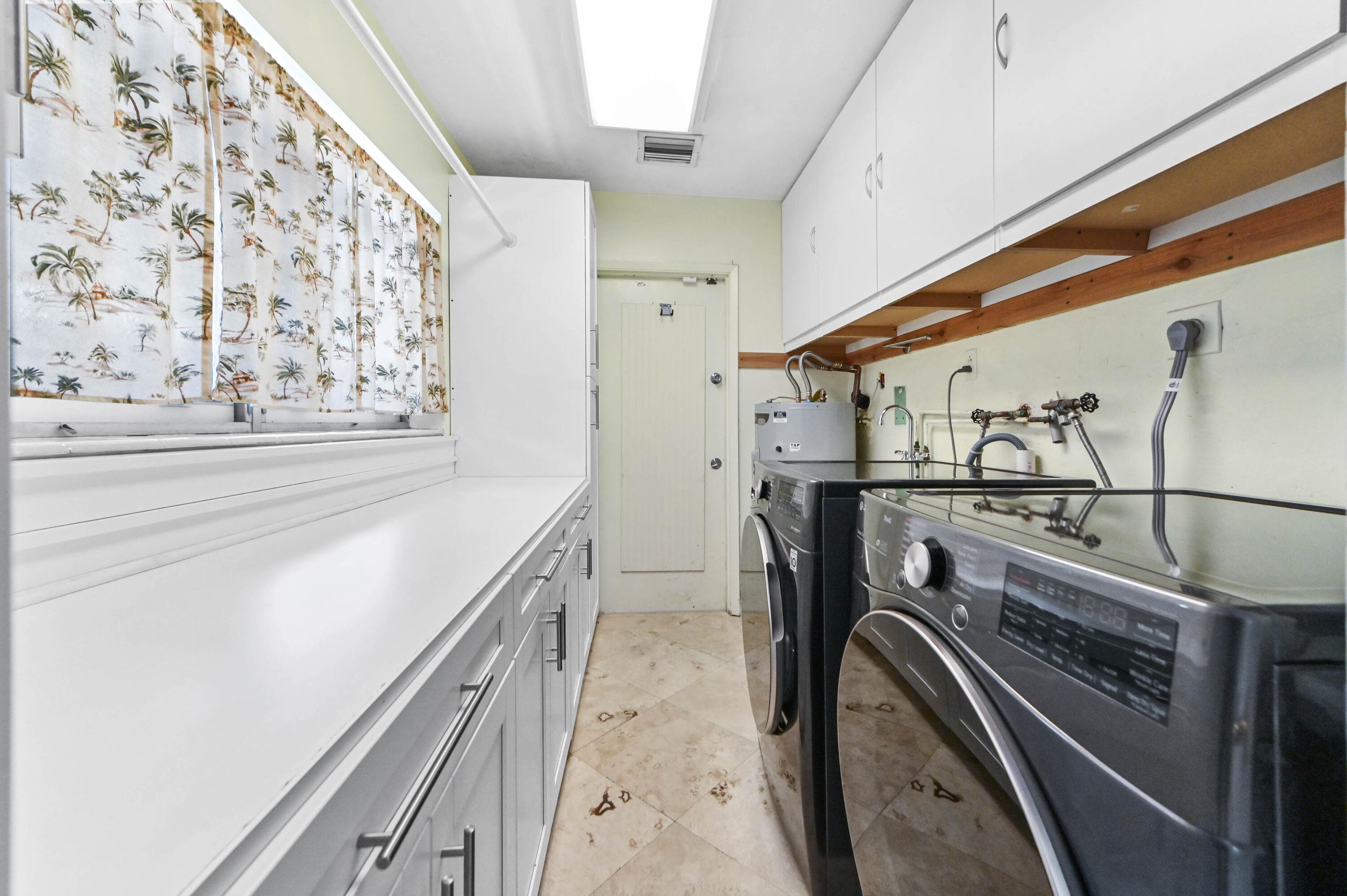 138 NE 29th Street, Wilton Manors, FL 33334 21