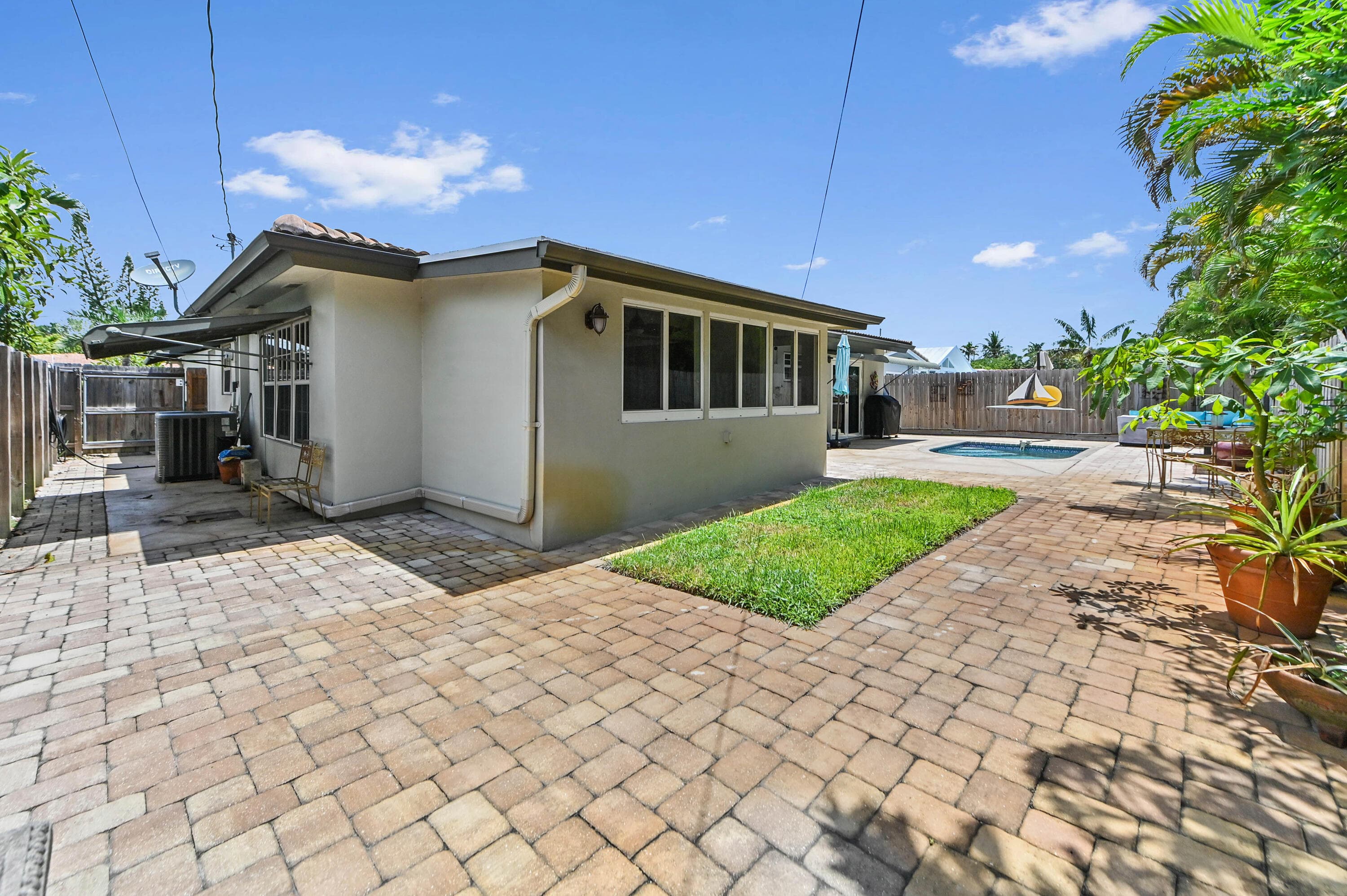 138 NE 29th Street, Wilton Manors, FL 33334 27