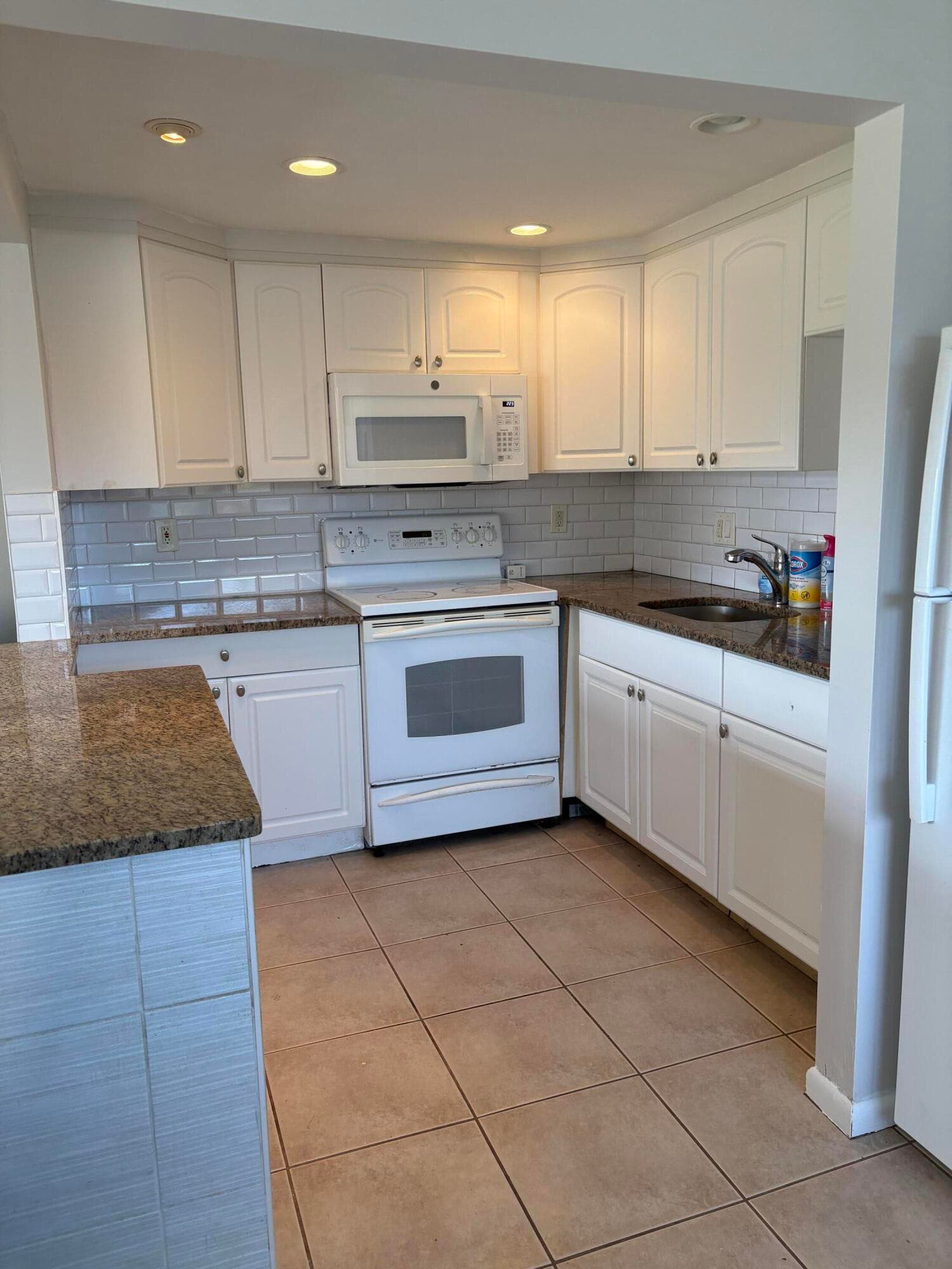 128 Norwich F, West Palm Beach, FL 33417 5